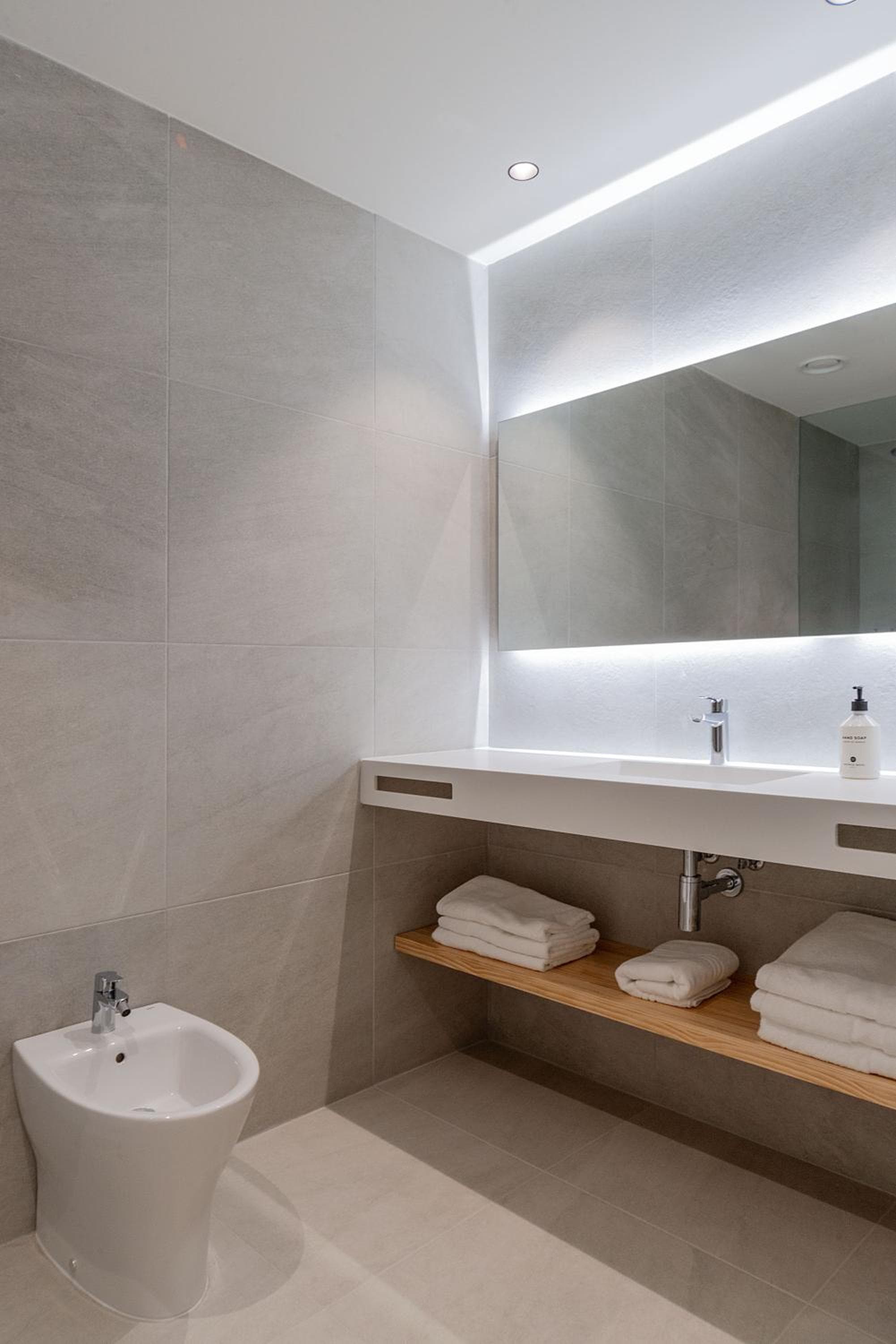Hotel Distrito Oeste by Limehome, San Sebastián, photo 6