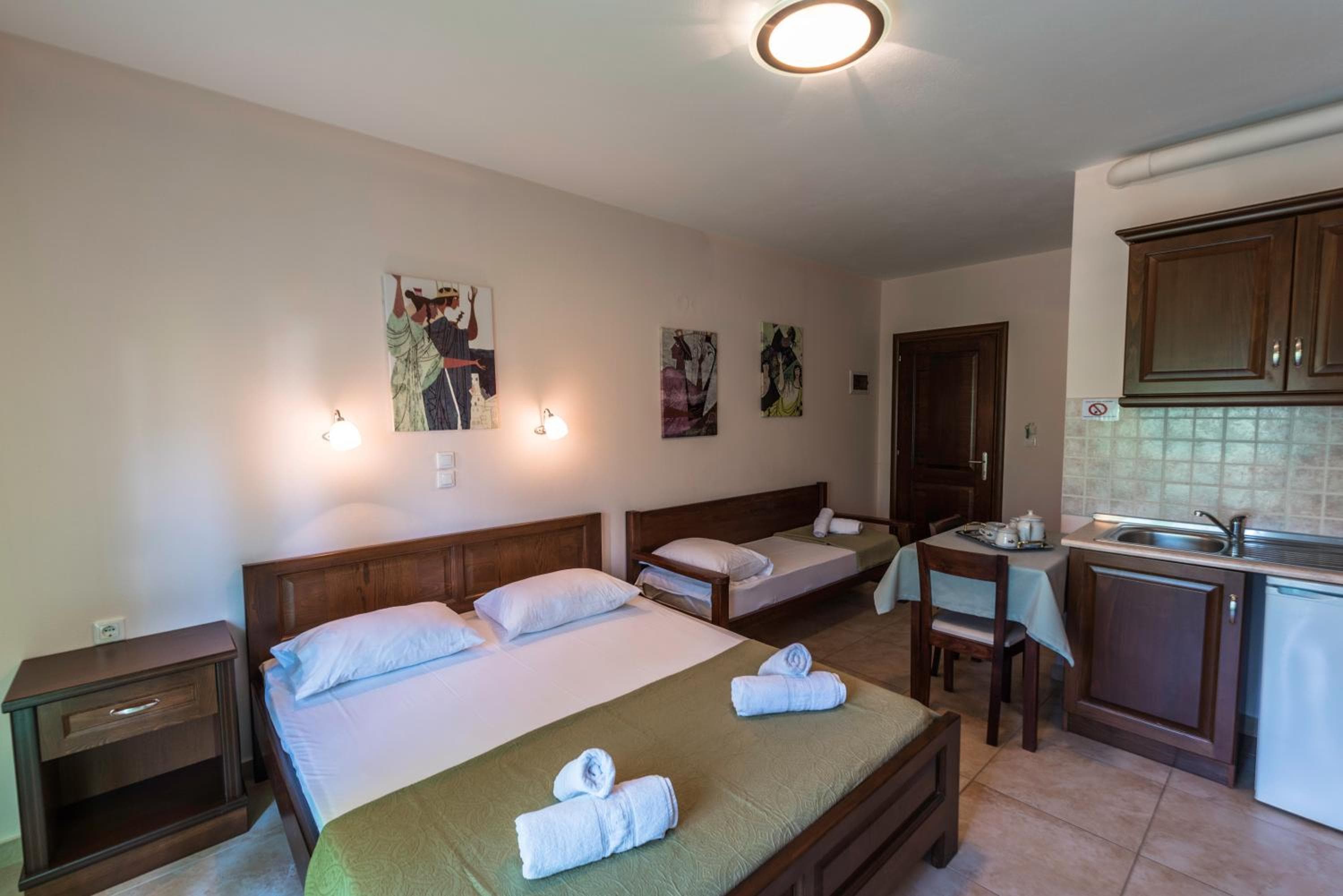 Zeus Apartments, Skala Potamias, photo 3