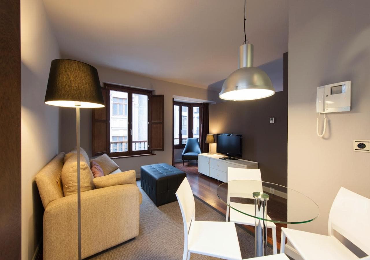 MyHouseSpain - Apartamentos Moros 41, Gijón