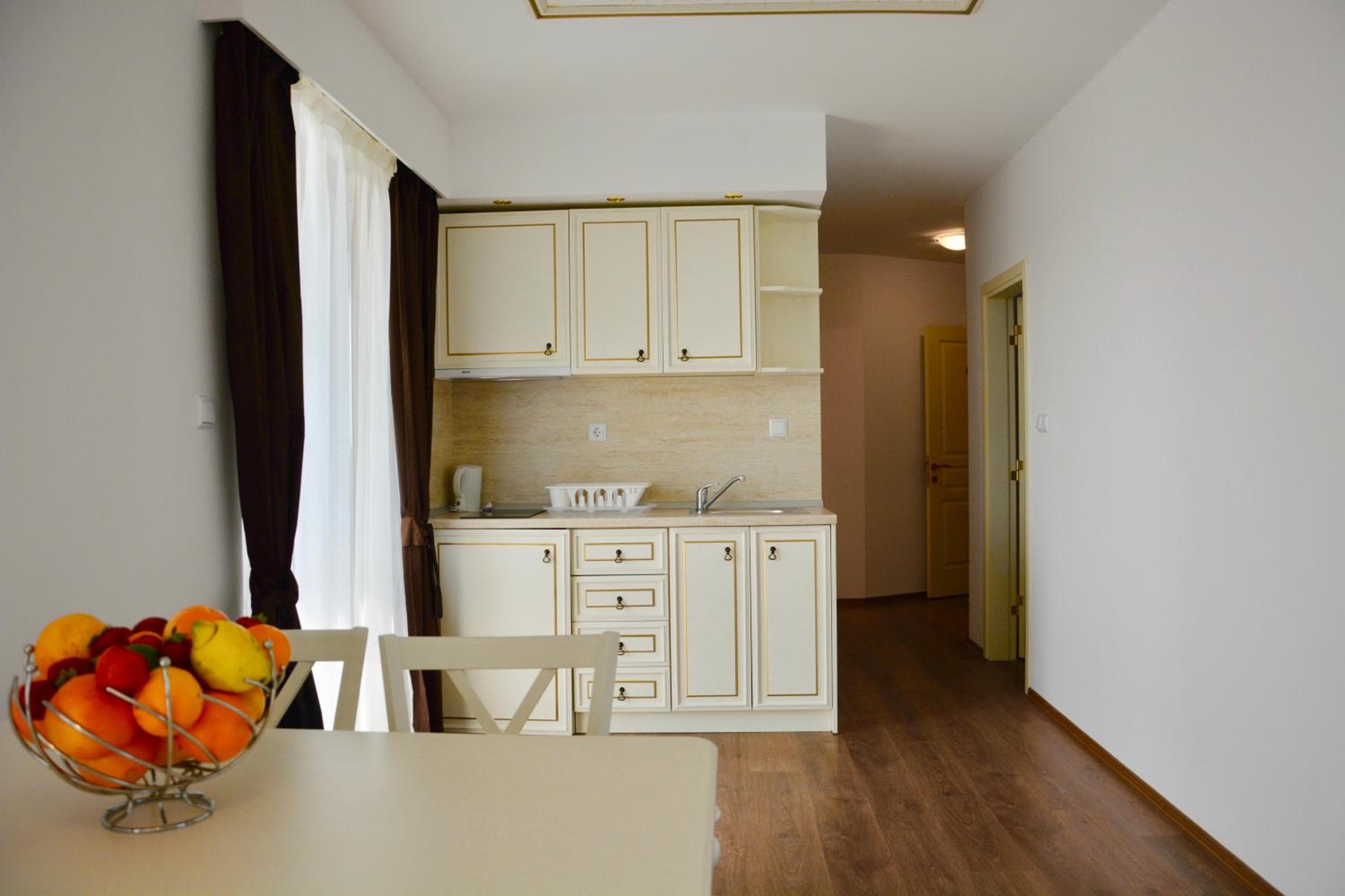 Golden Rainbow Beach Hotel, Sunny Beach, photo 2
