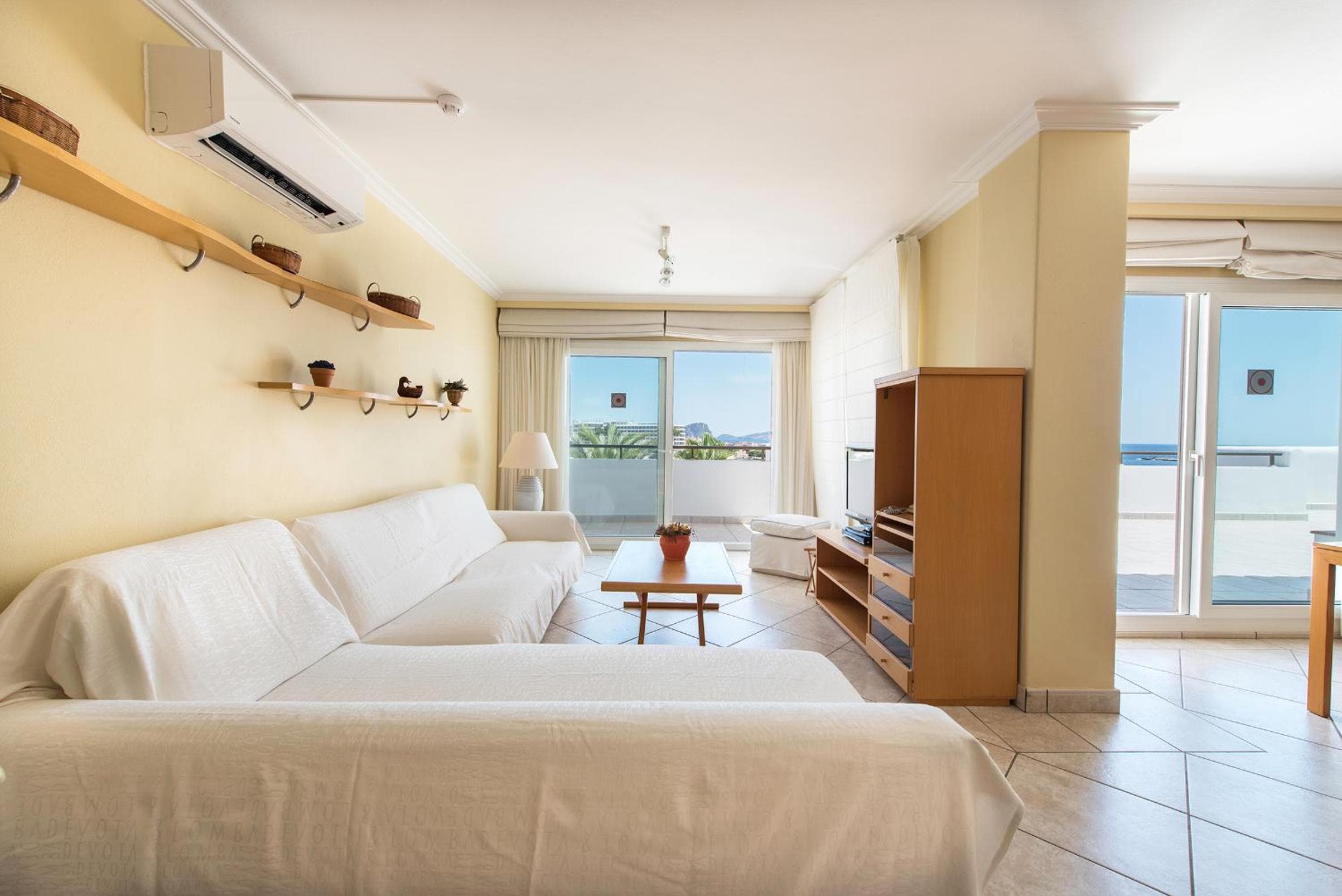 Apartamentos Es Canyer, Es Cana, photo 3