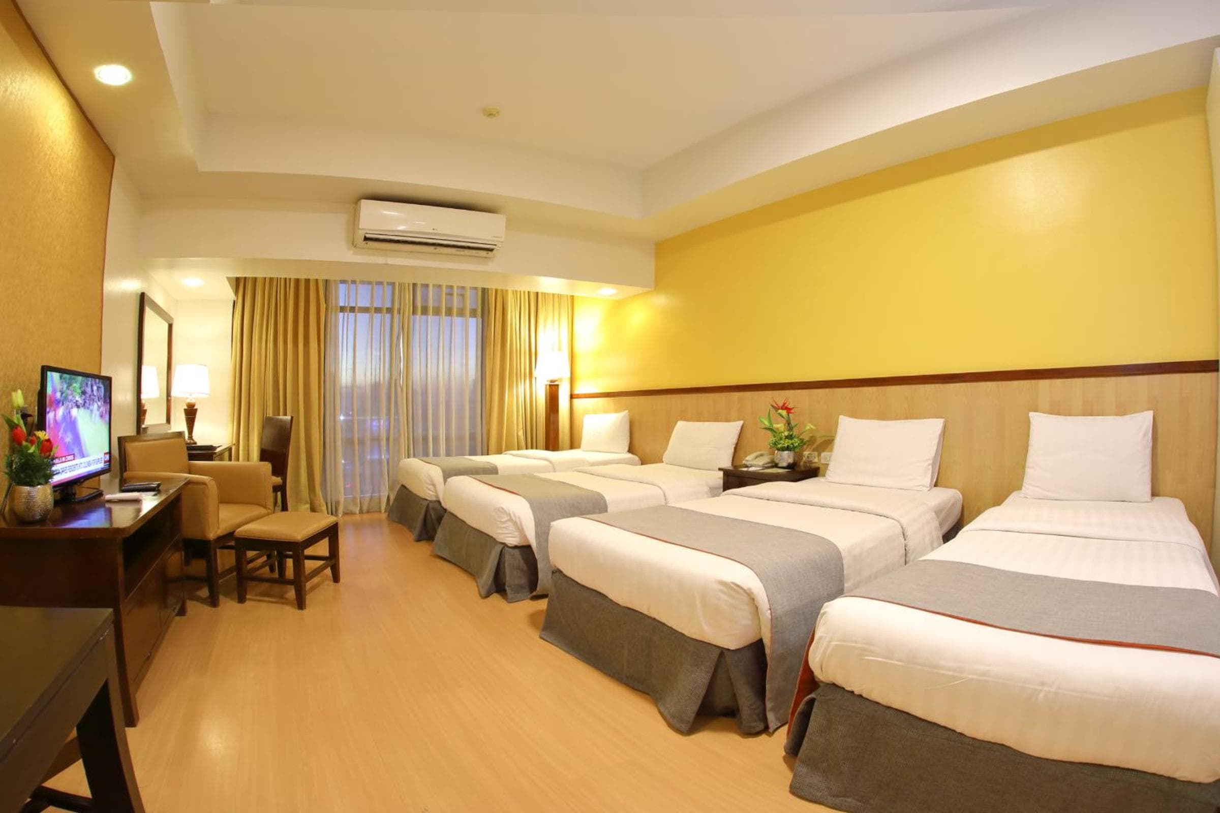 The Malayan Plaza Hotel, Manila