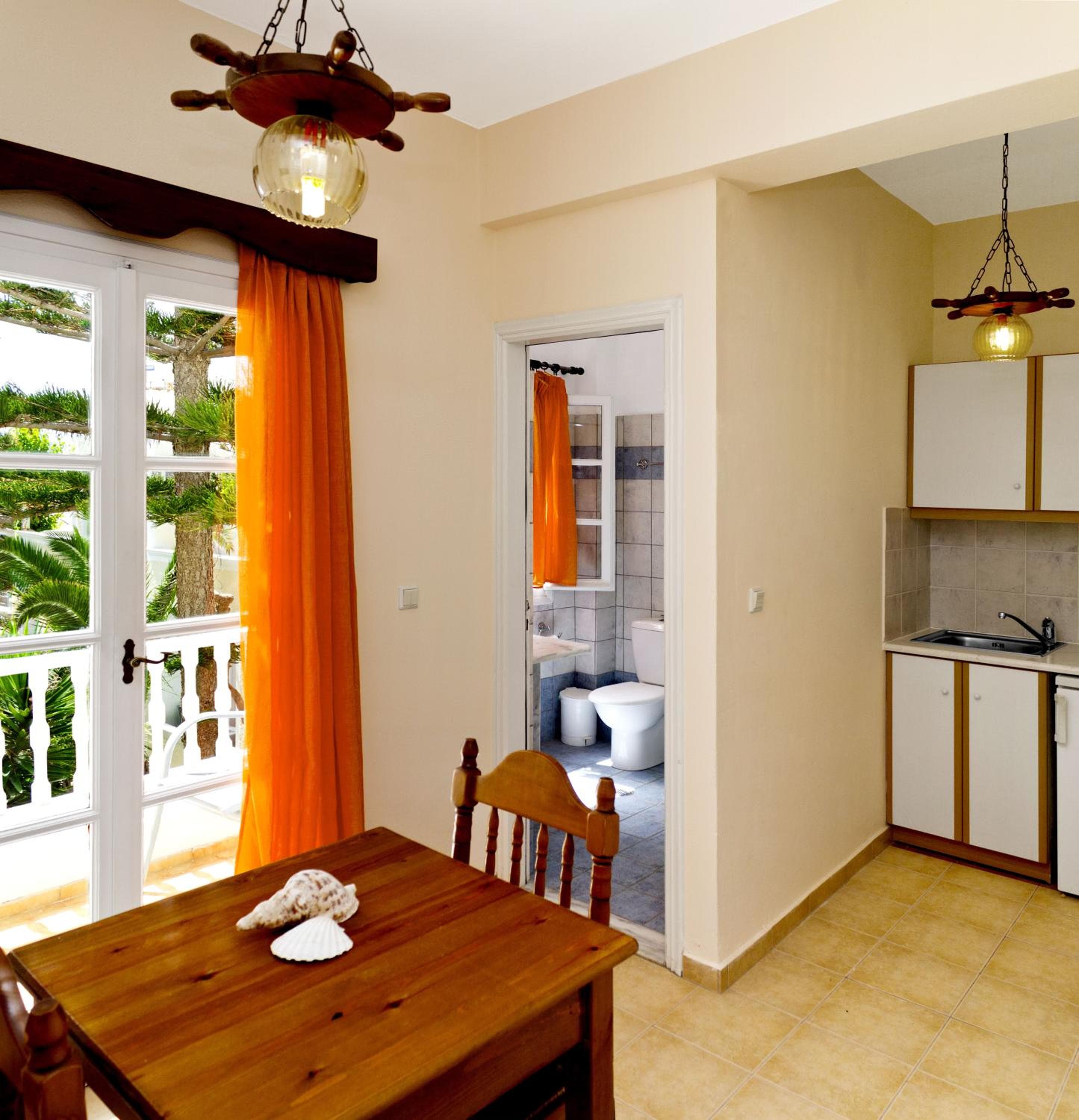 Dolphins Apartments, Kamari, photo 3