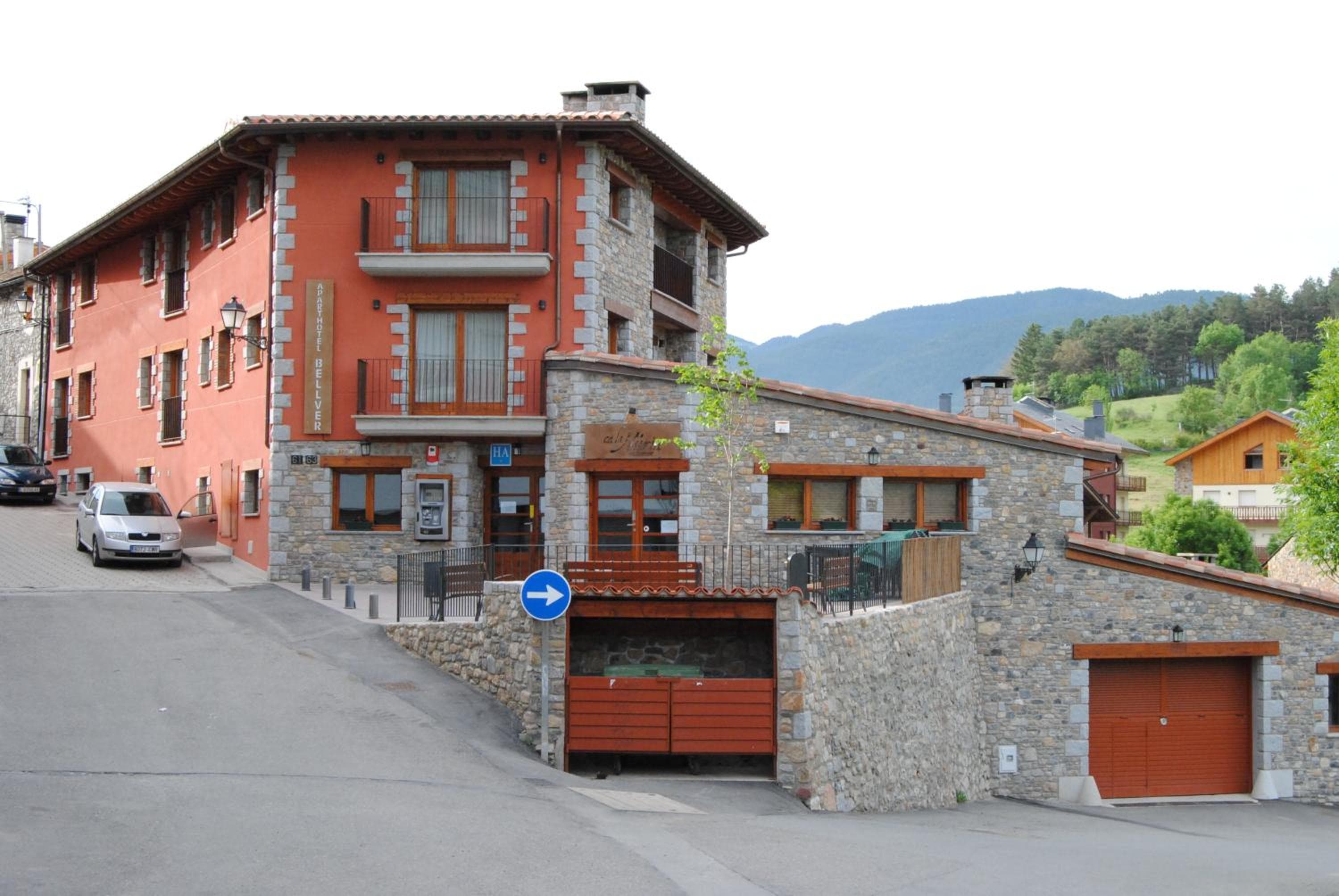 Aparthotel Bellver, Bellver de Cerdanya 
