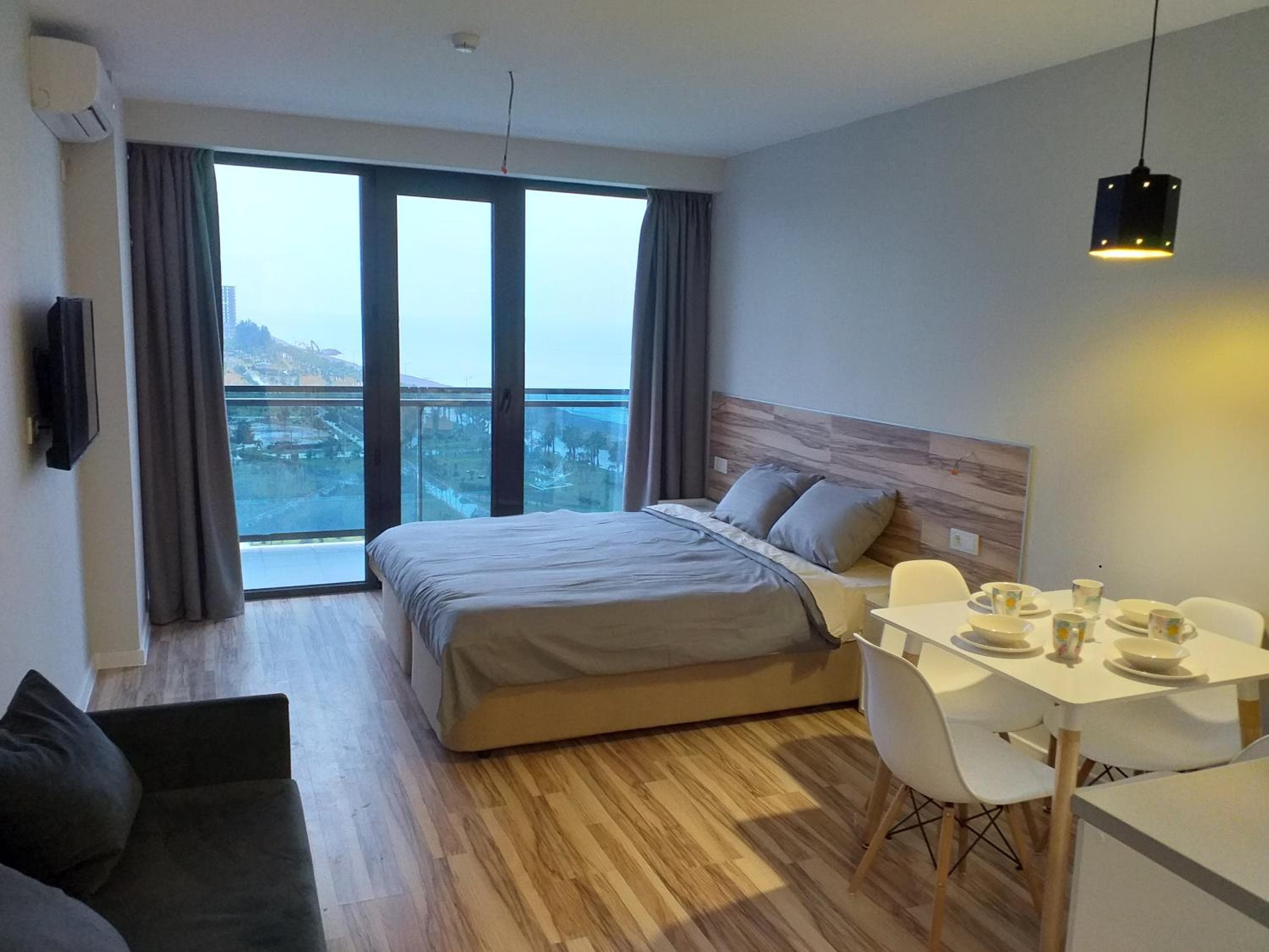 BATUMI BEACH TOWER, Batumi, photo 2