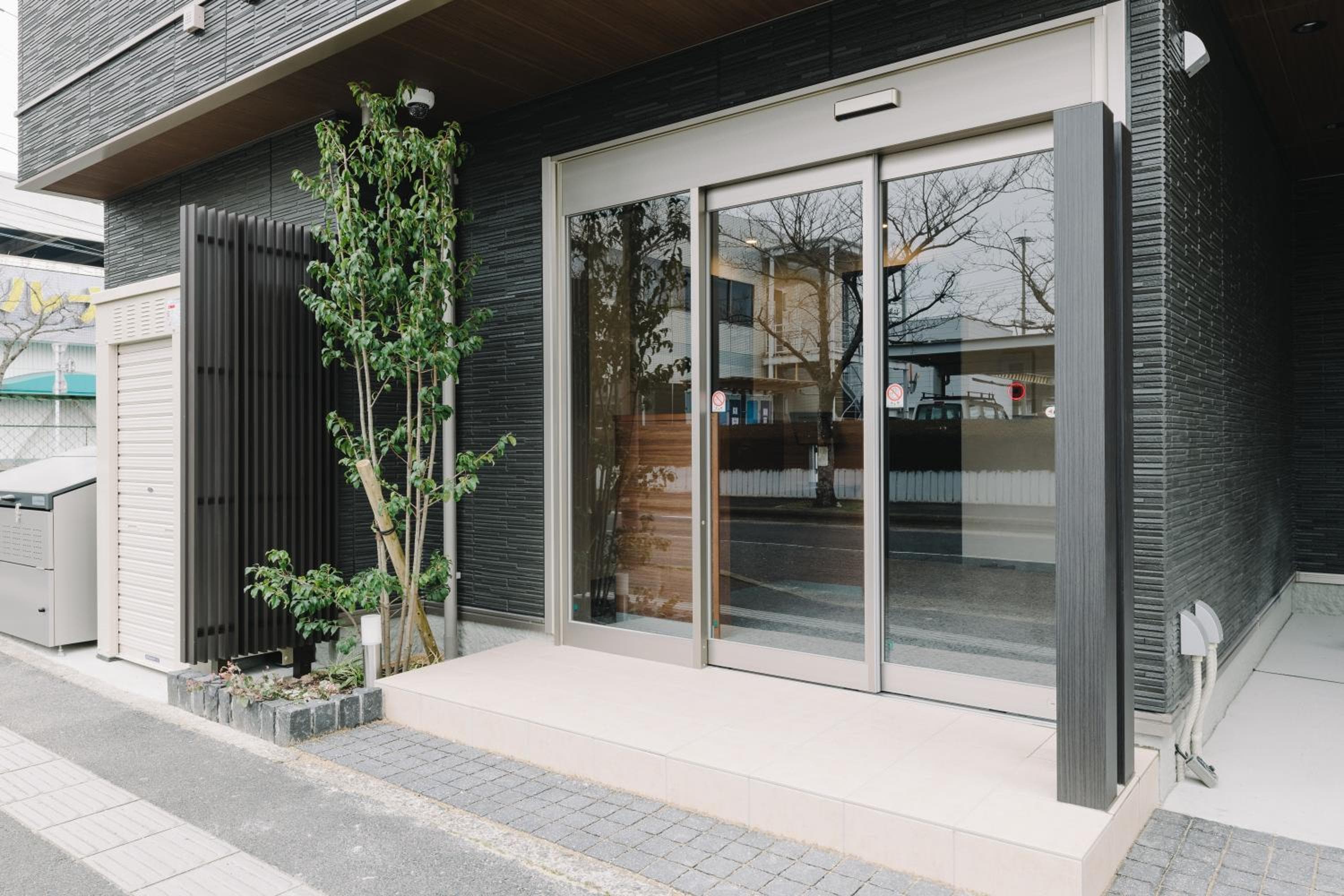 GRAND BASE Karatsu Ekiminami, Karatsu