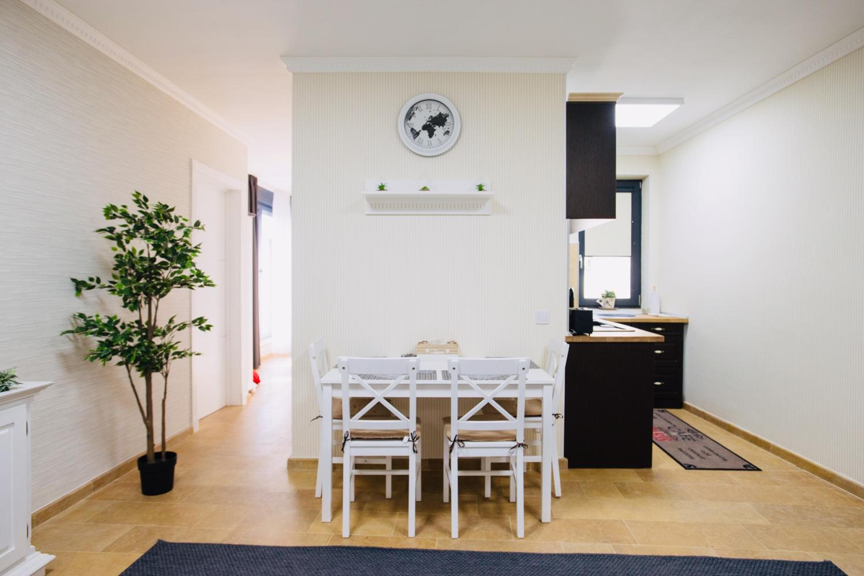 Lira Holiday Apartments, Satu Mare, photo 3