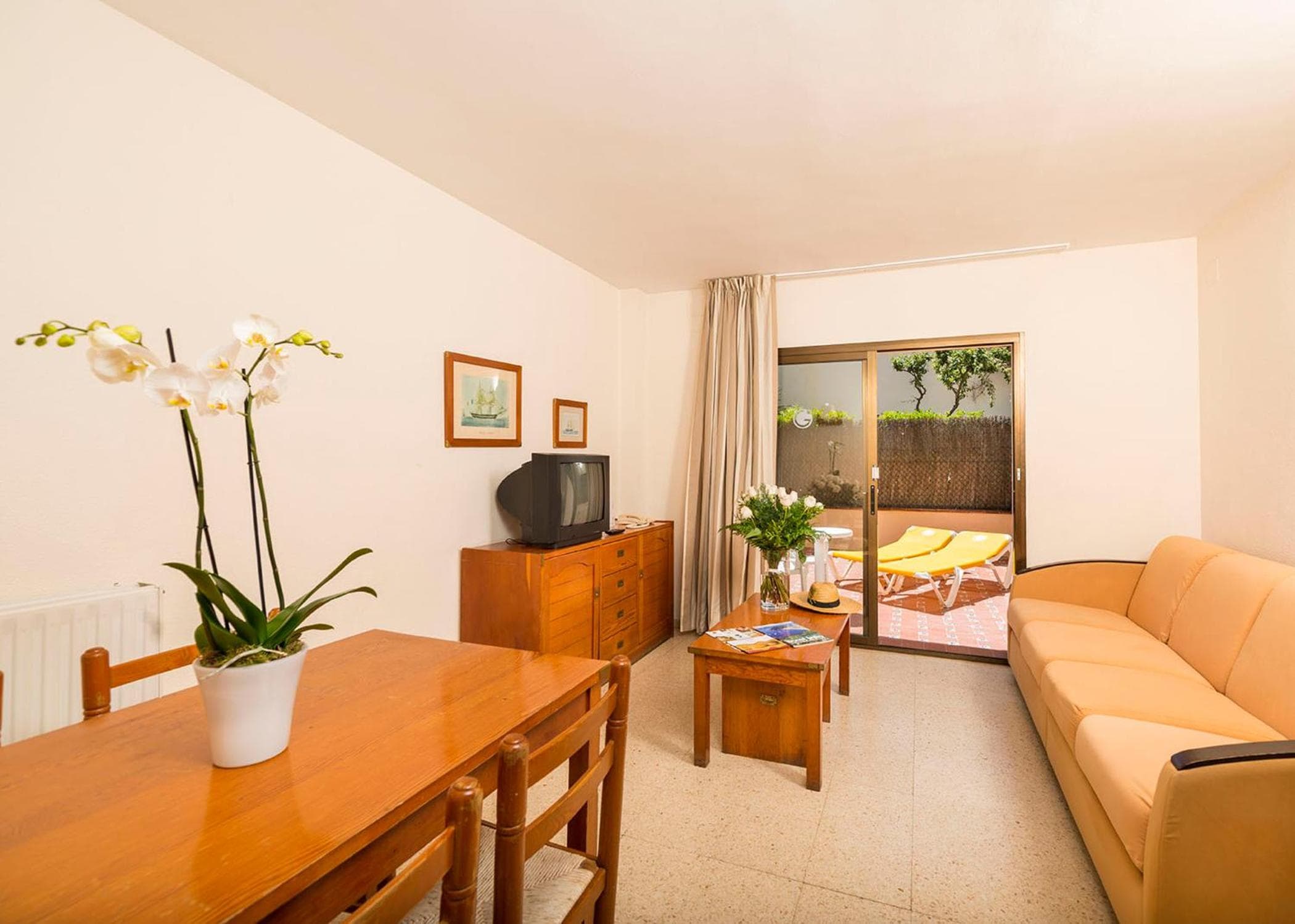 Apartamentos Guitart, Lloret de Mar, photo 2