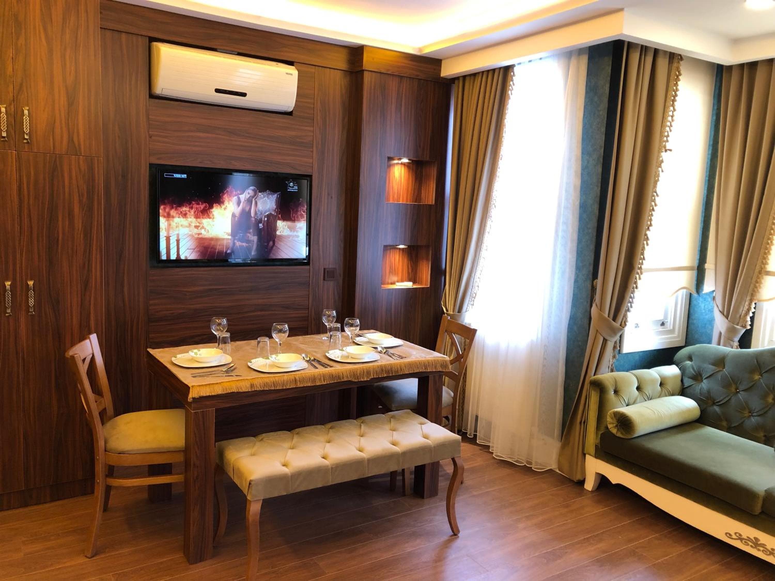 Rose Mansion by Otantik Suites, Istanbul, photo 6