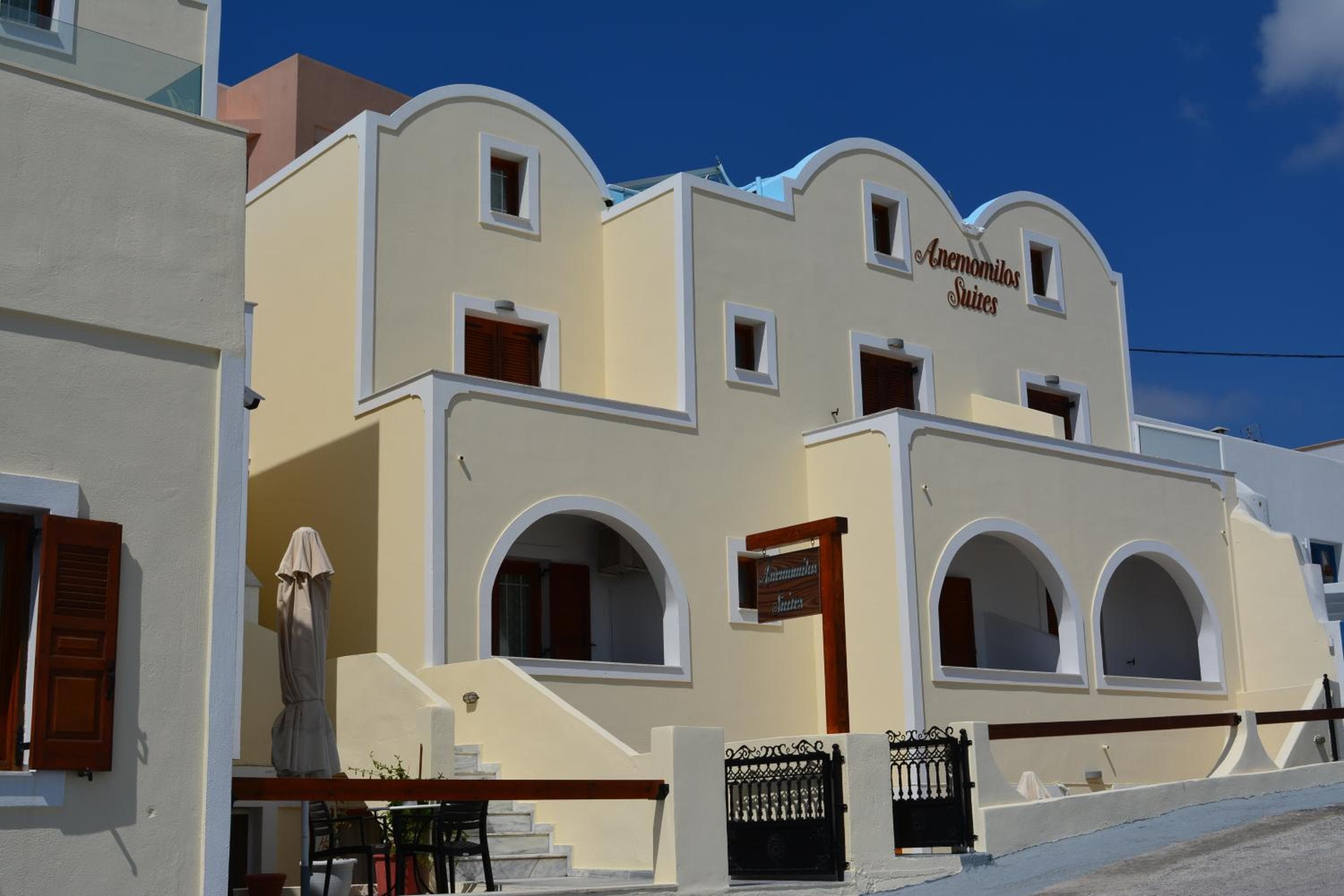 Anemomilos Suites, Fira