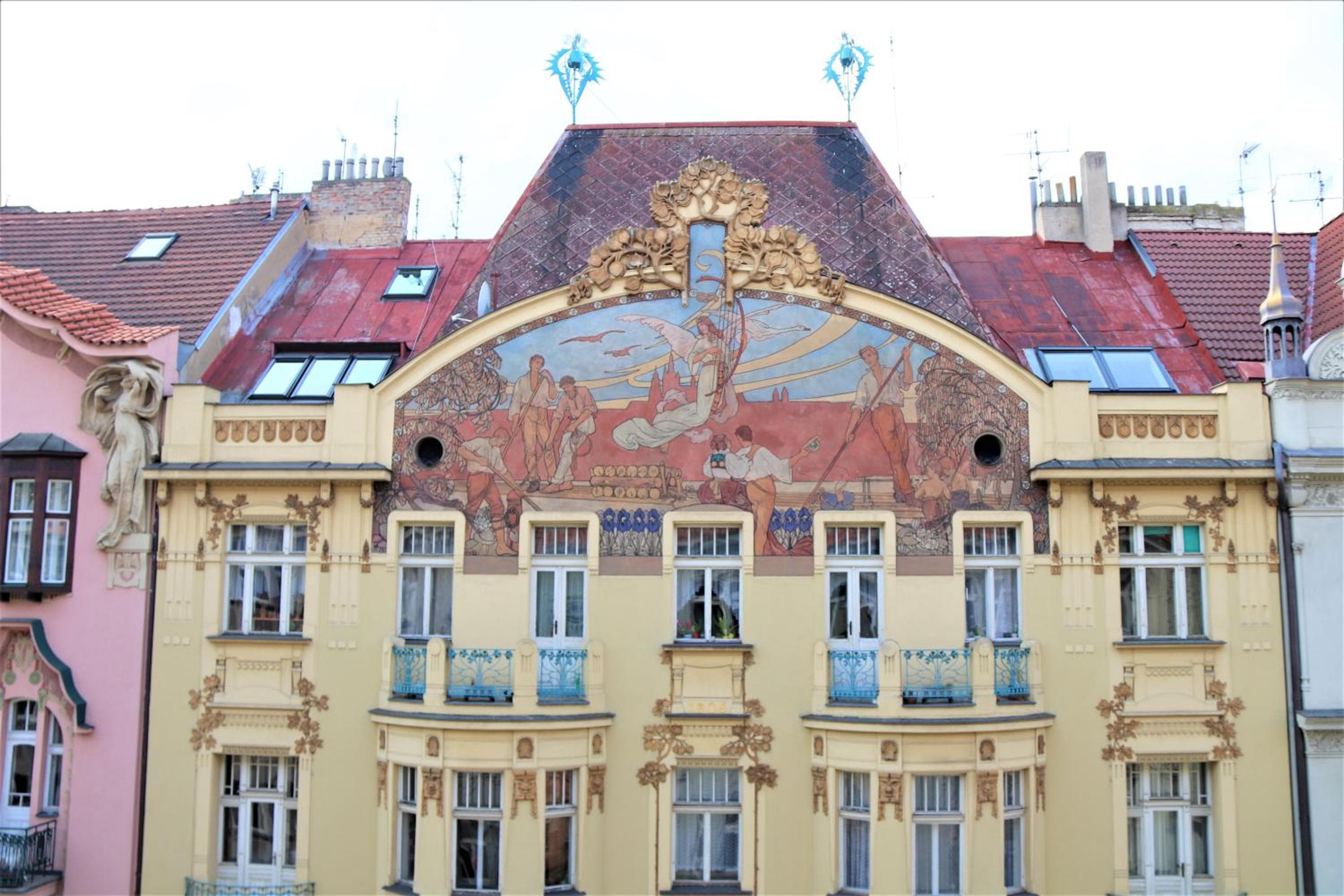 Flowers apartments, Prague