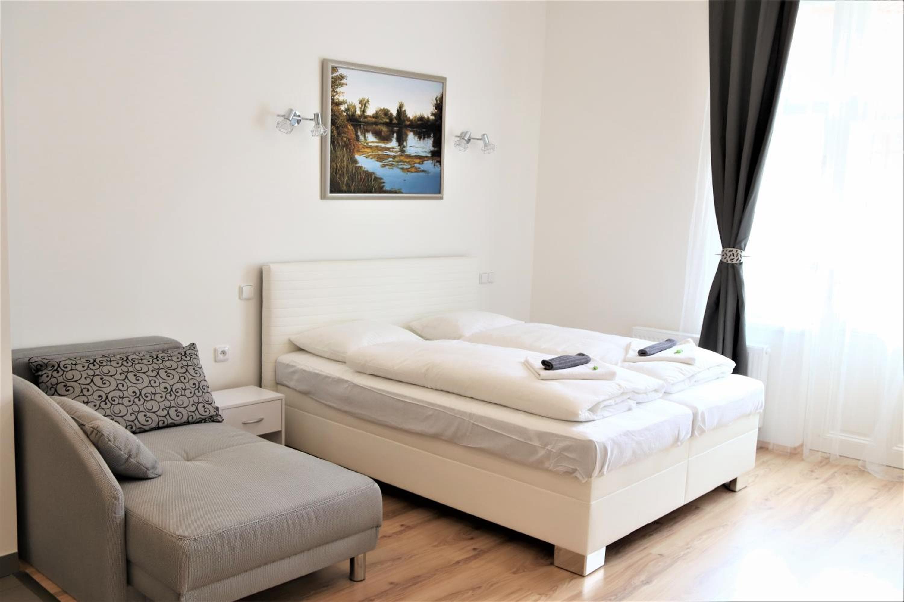 Flowers apartments, Prague, photo 5
