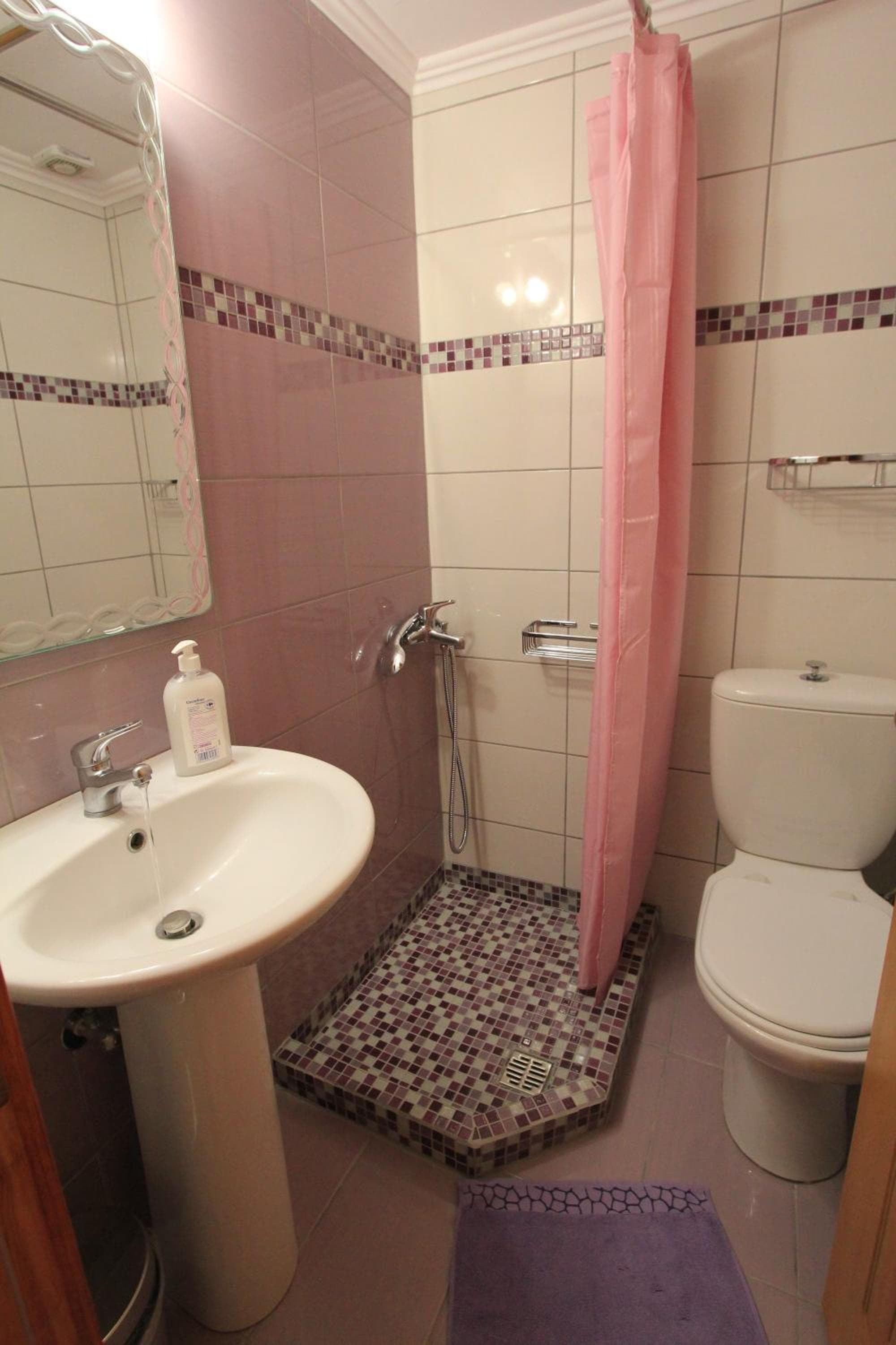 George Studios, Vasiliki