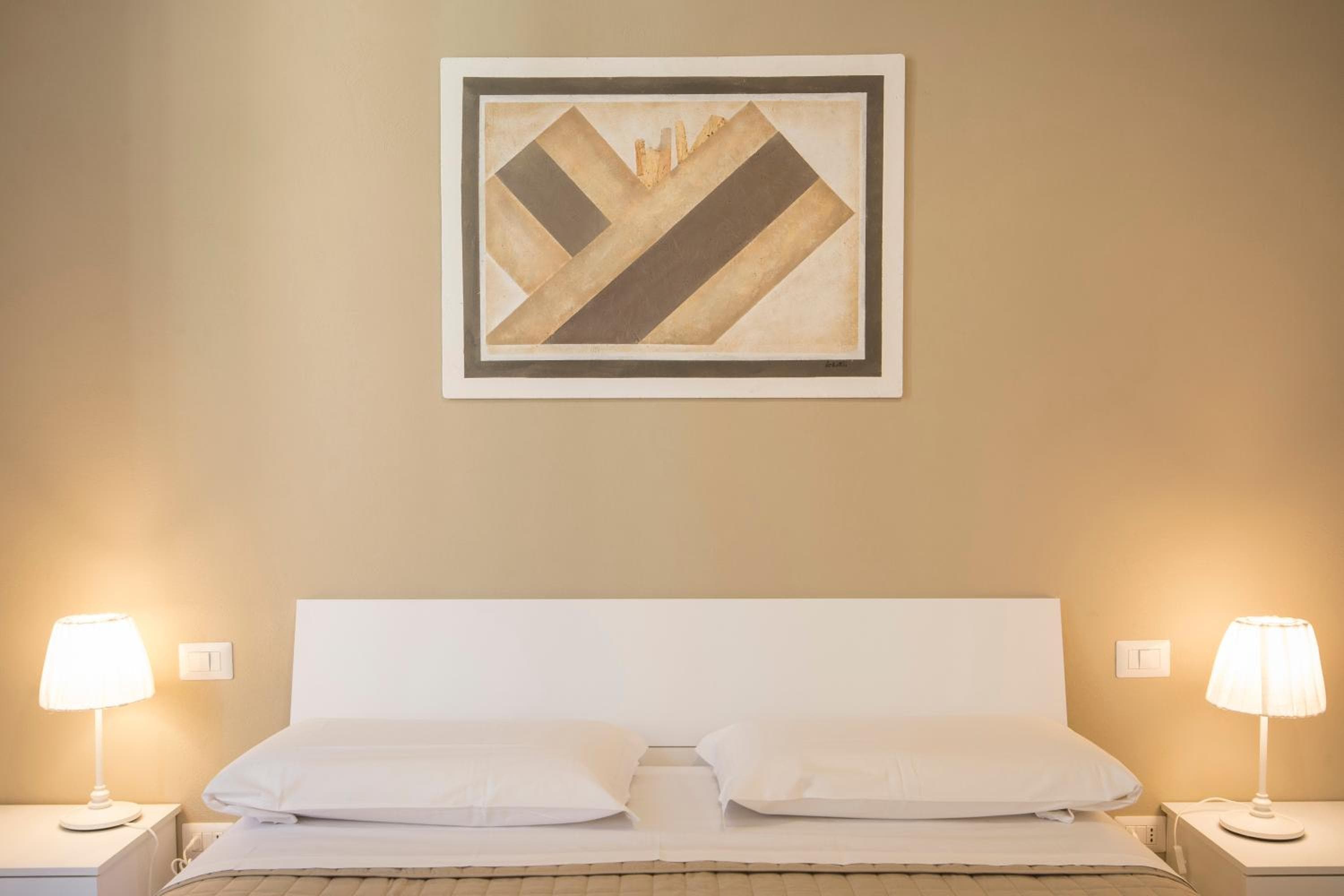 Regis Condo, Siena, photo 6