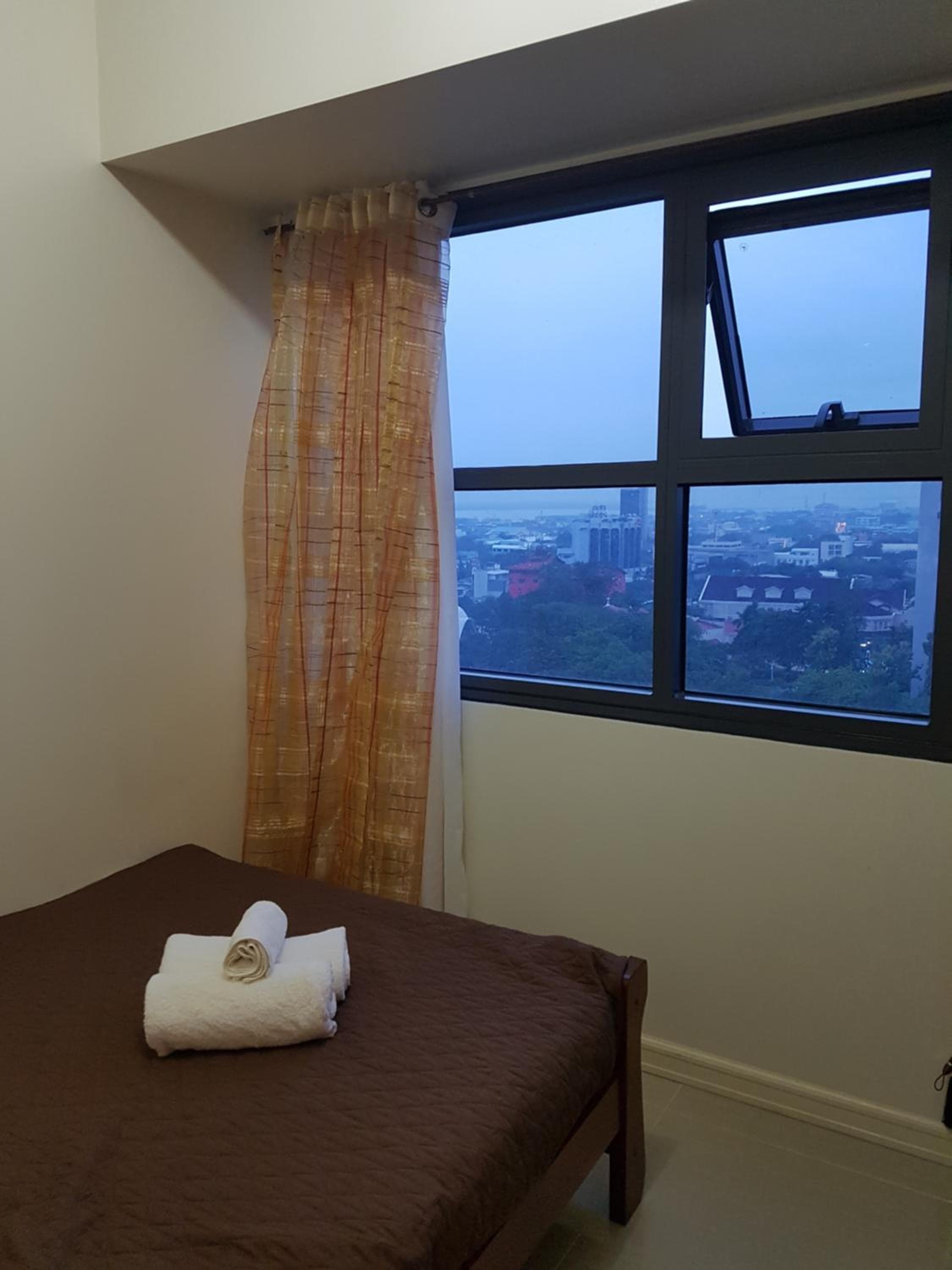 Hotel room at Horizon 101 Cebu by KC Condo