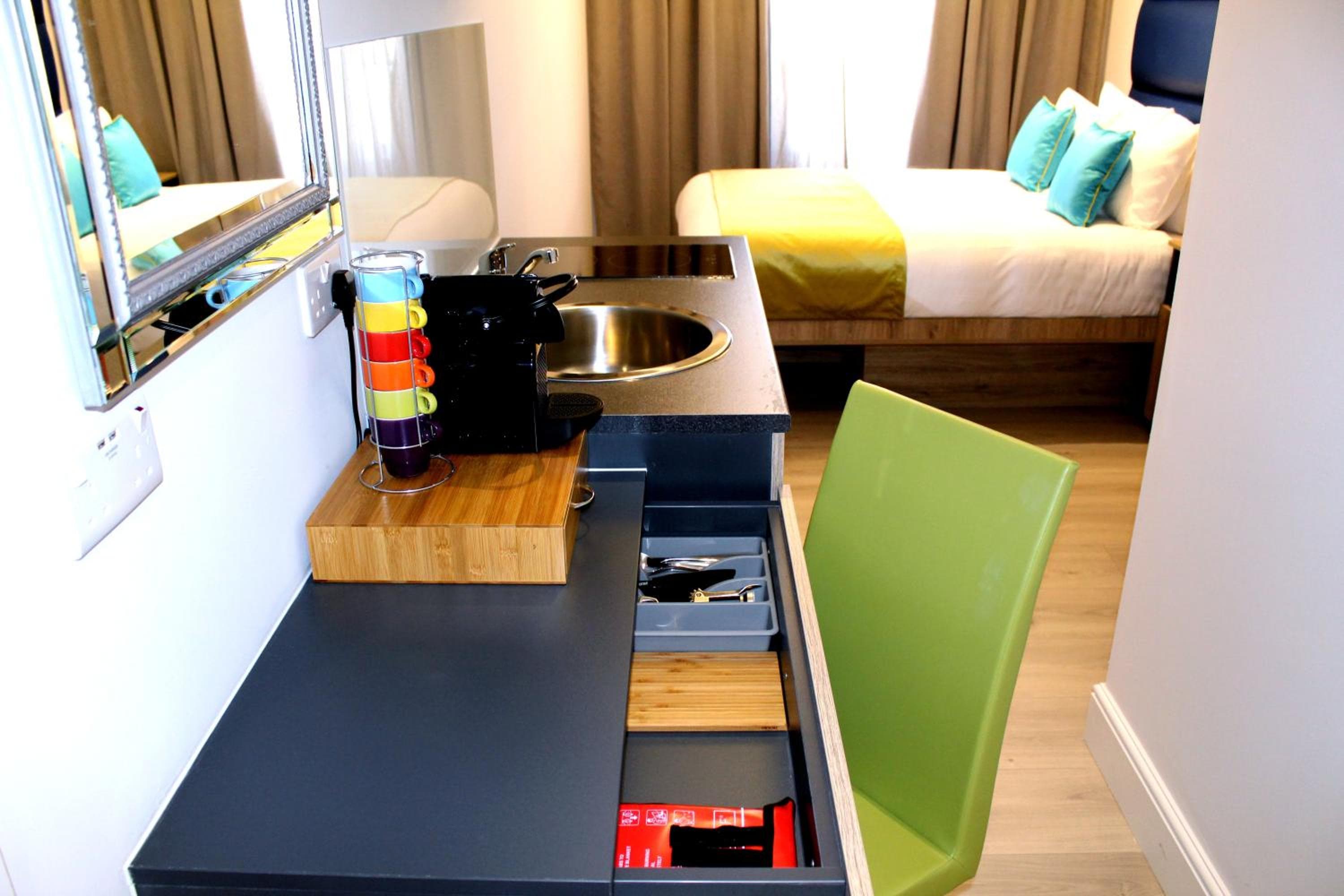 1 Craven Hill Gardens, London, photo 6