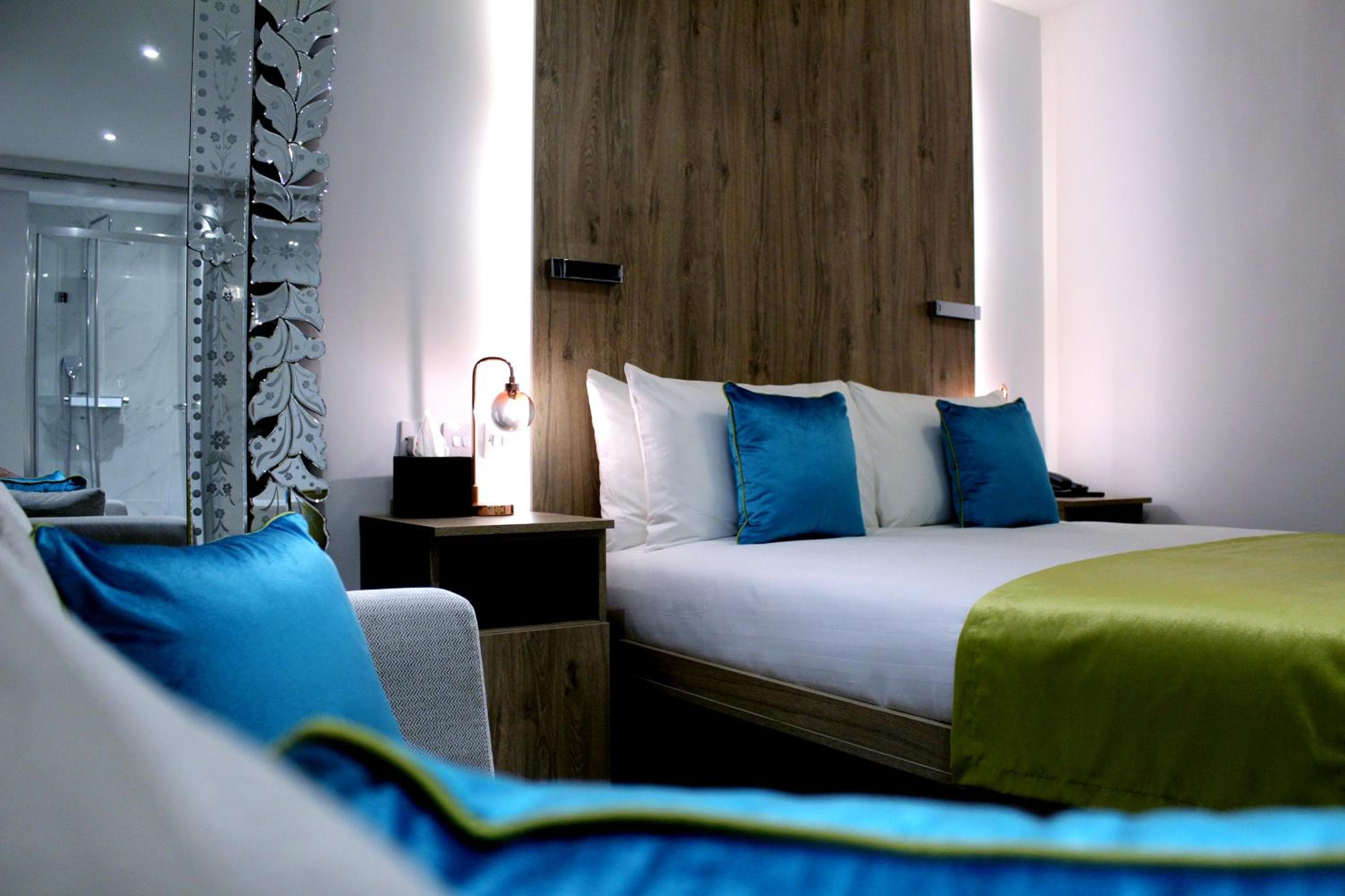 1 Craven Hill Gardens, London, photo 2