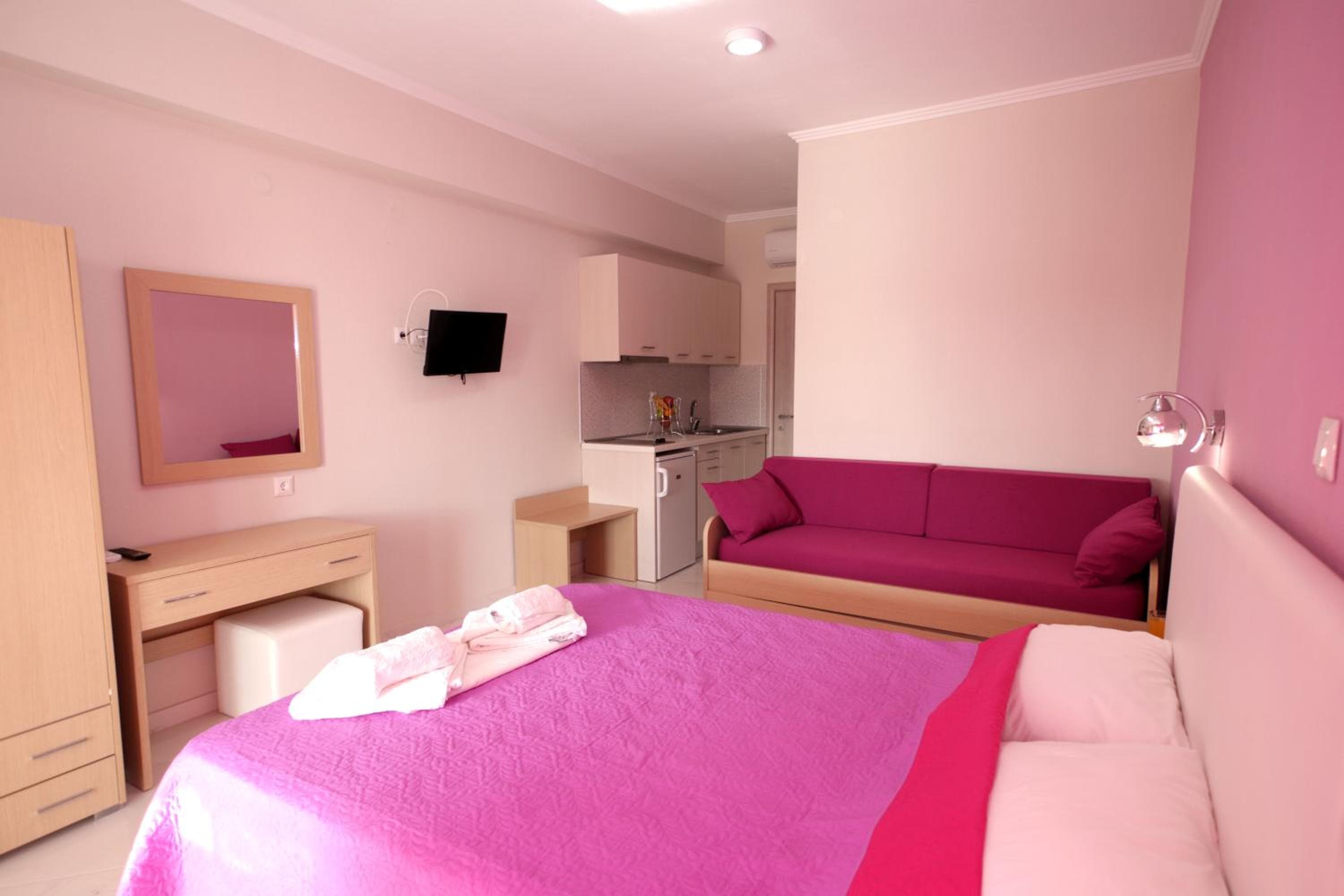 Mavridis Rooms 2, Nikiti, photo 4