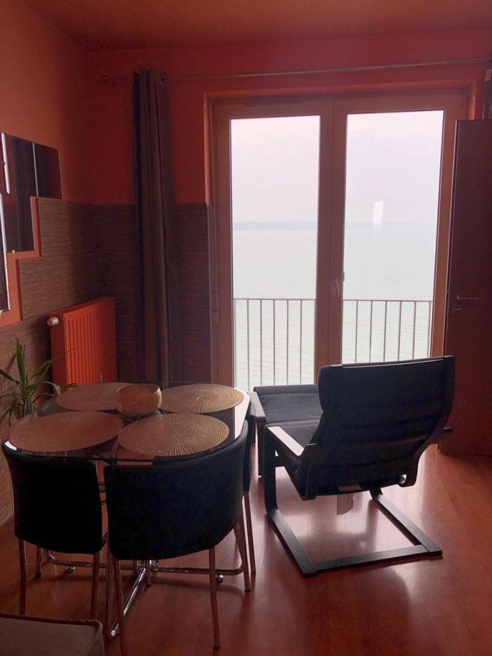 Club 218 Panoráma Apartman, Siófok, photo 6