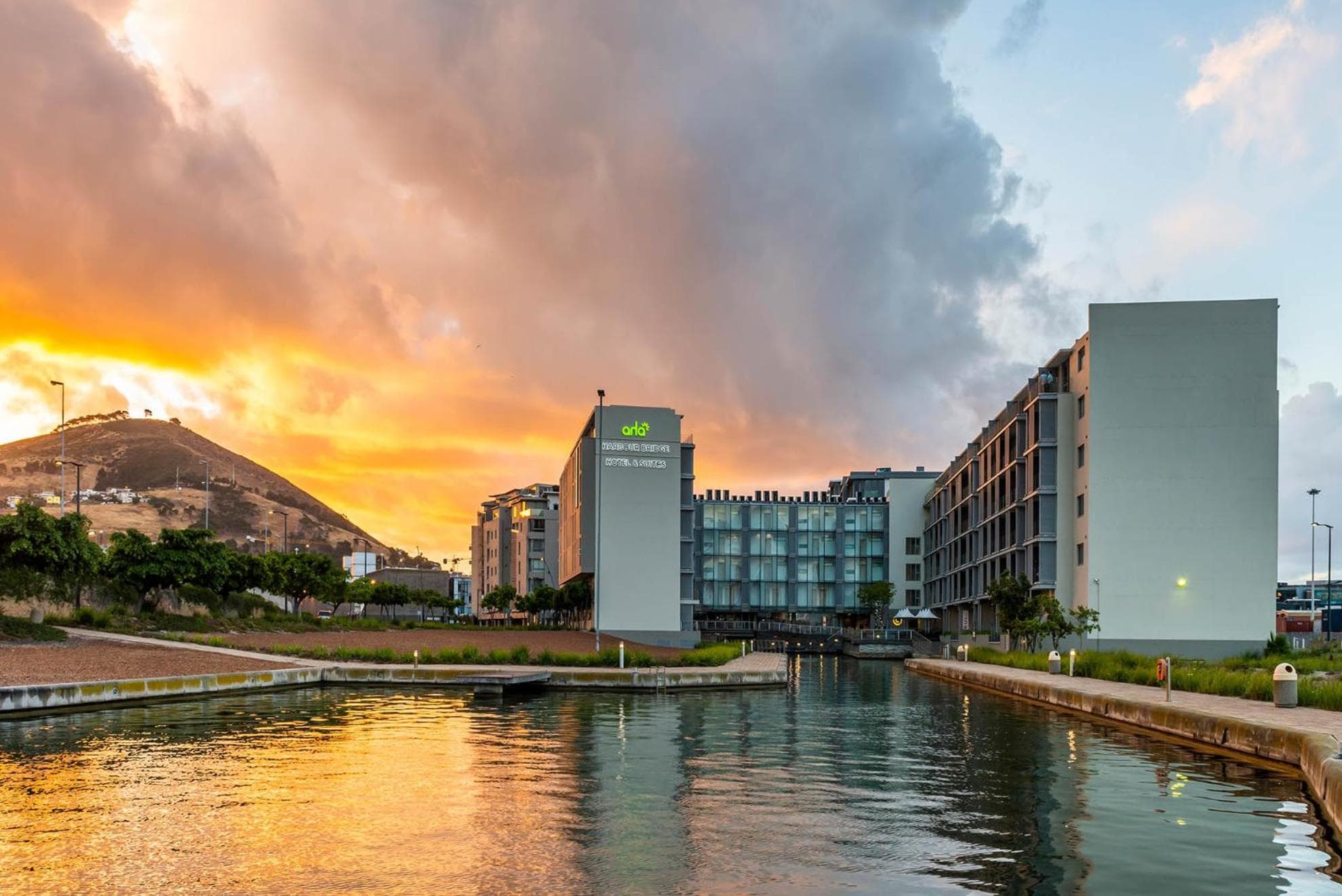 aha Harbour Bridge Hotel & Suites, Cape Town