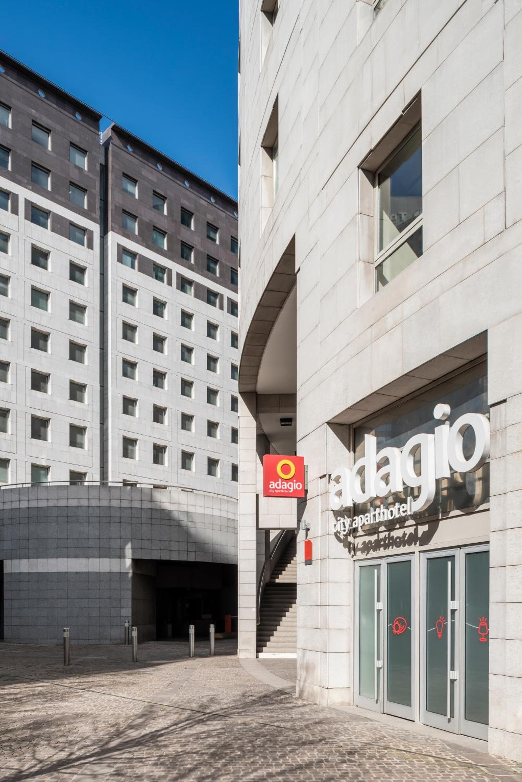Aparthotel Adagio La Défense Esplanade, Puteaux