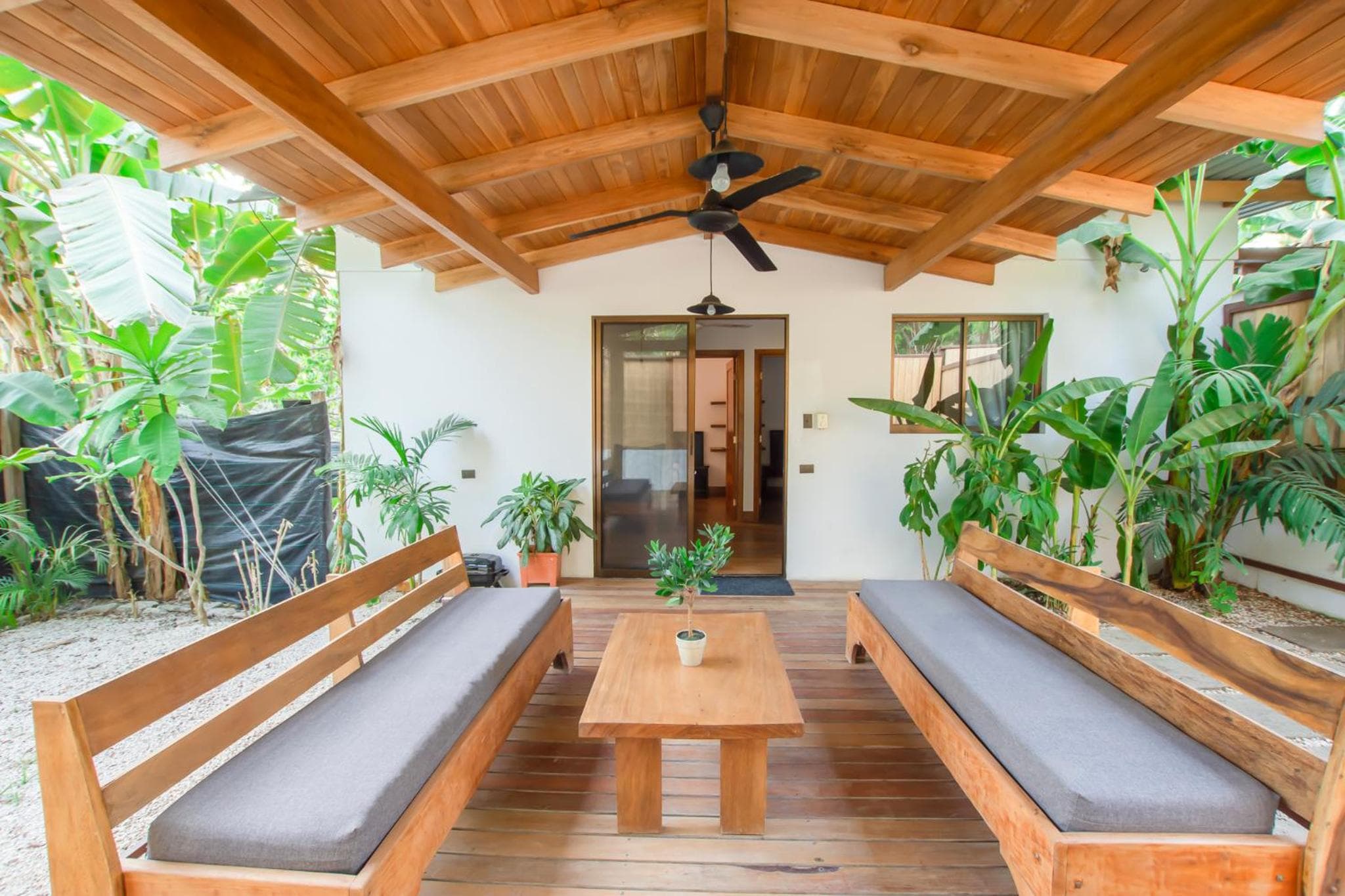Casas Santa Teresa, Santa Teresa Beach