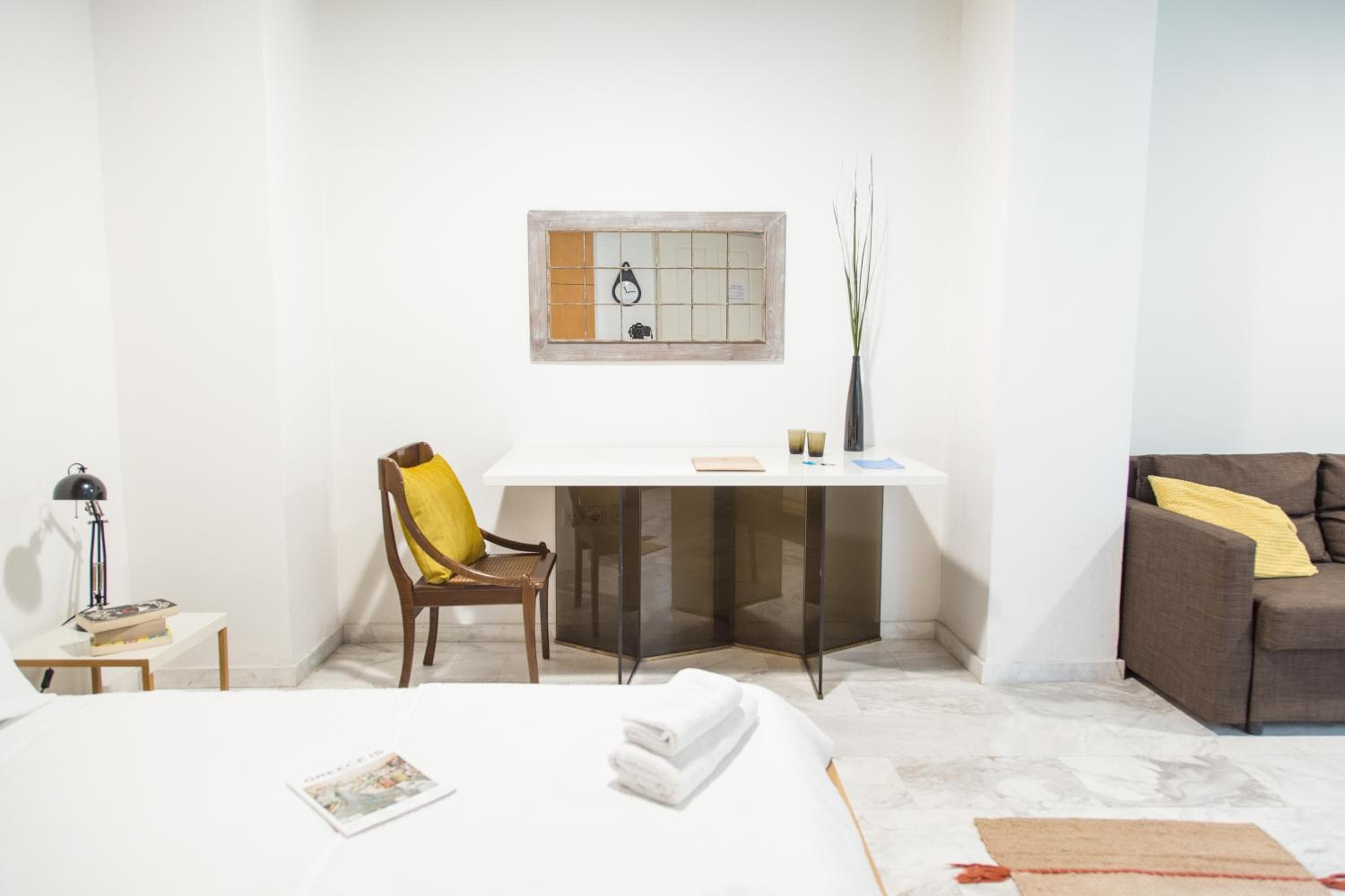 Concierge Downtown, Athens, photo 3