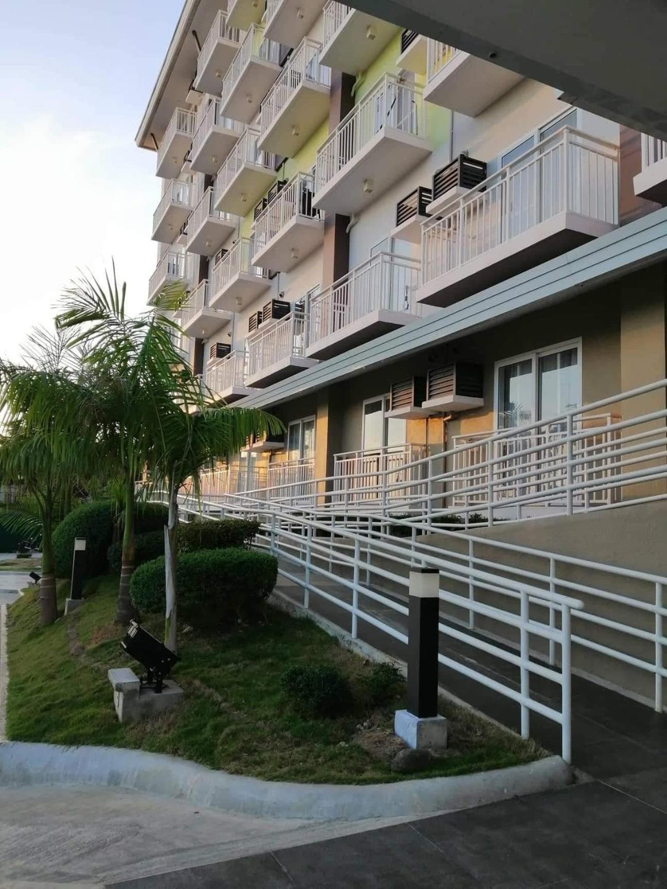 Summer 20 22, Mactan, photo 6