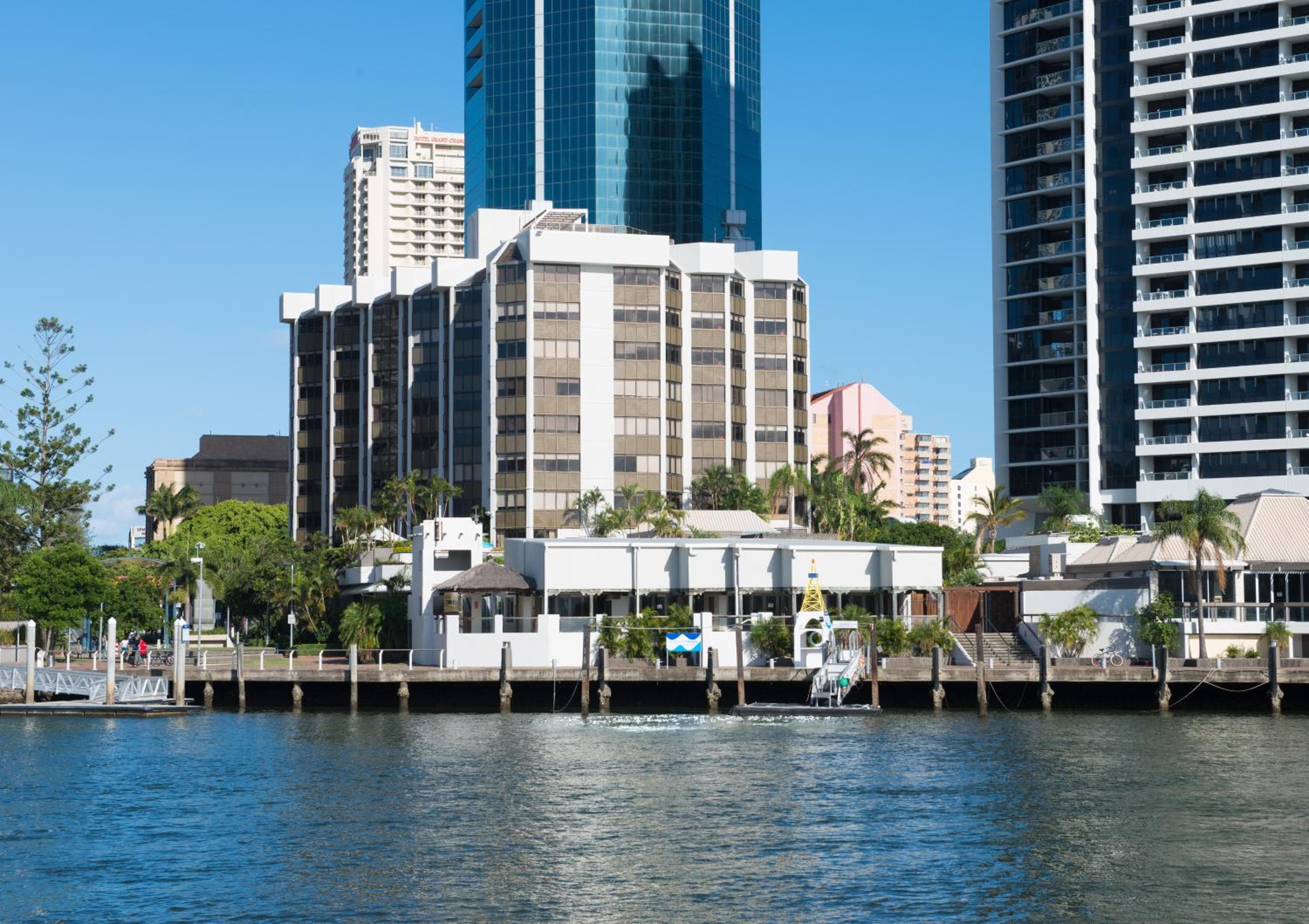 Tiki Hotel Apartments Surfers Paradise, Gold Coast