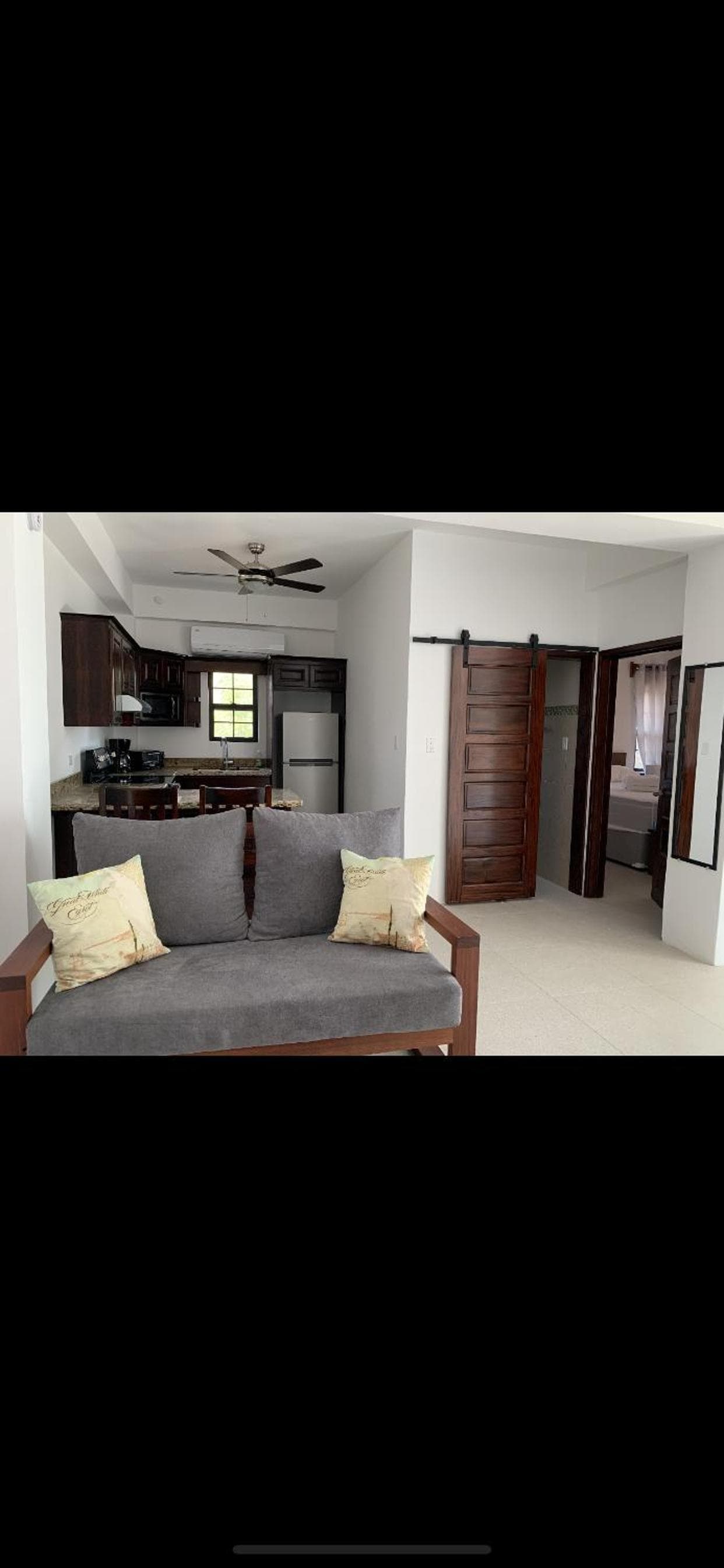 Bay Towers, Caye Caulker, photo 4