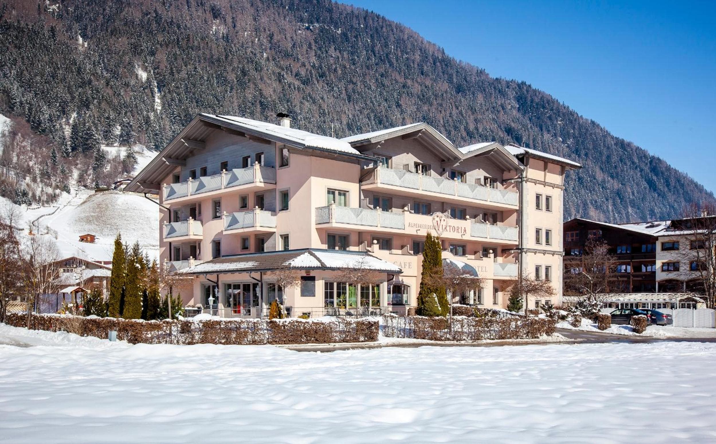 Hotel & Appartements Alpenresidenz Viktoria inklusive Sommer Stubai Super Card, Neustift im Stubaital