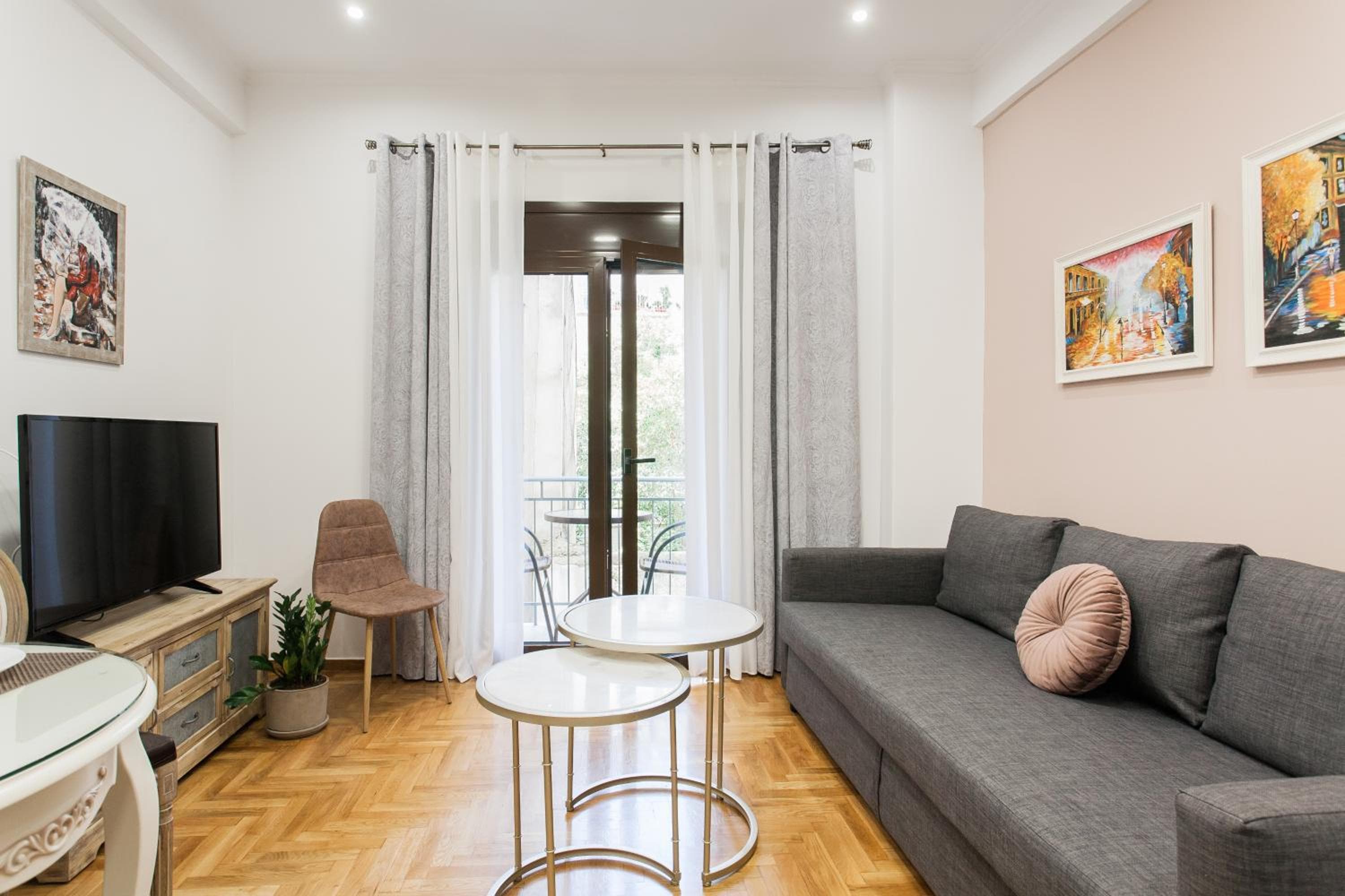 Nicholas Point Apartments and Rooms, Athens, photo 4