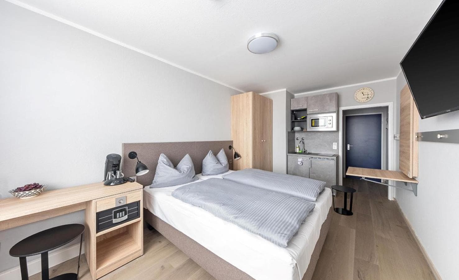 Hotel room at centerroom München City