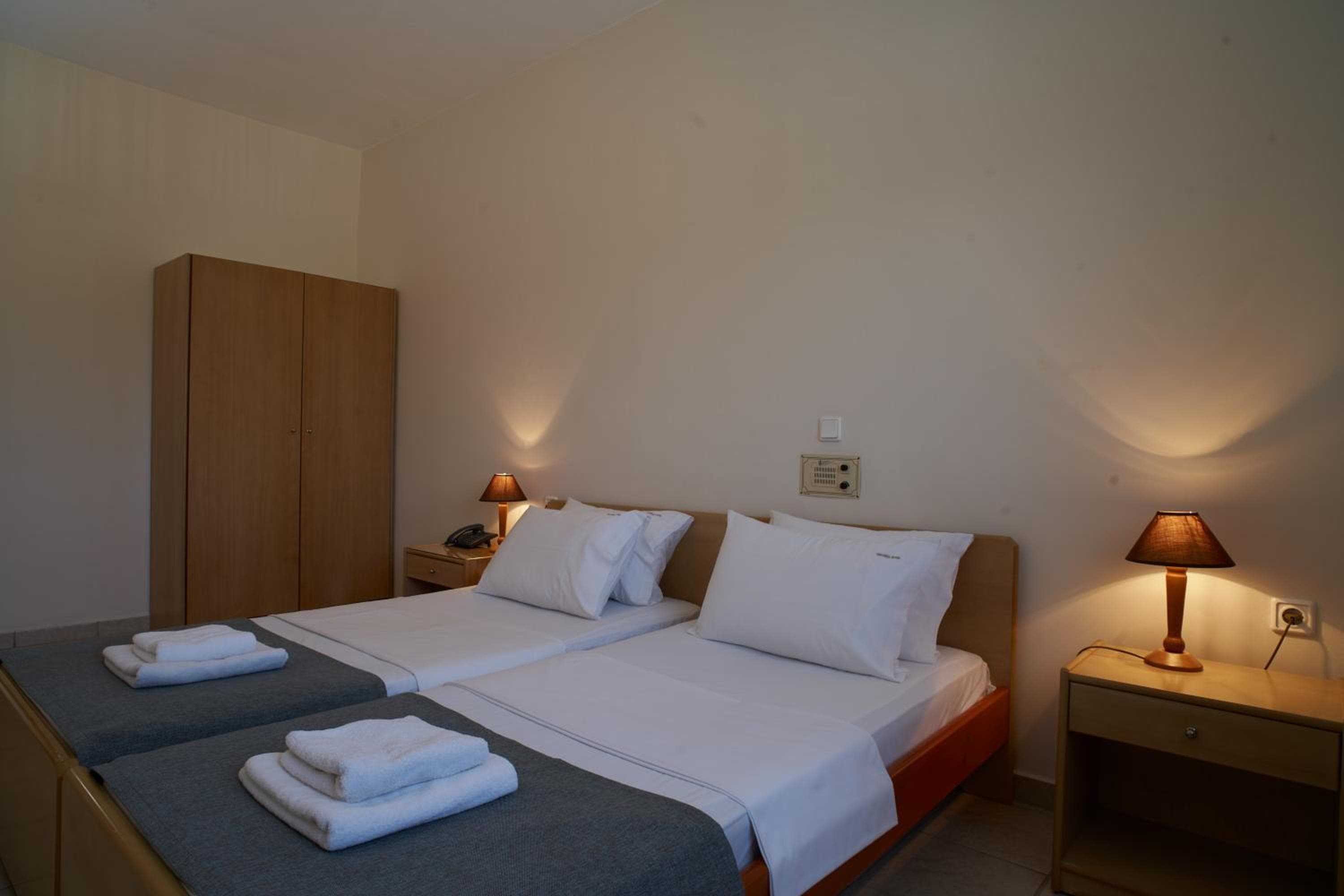 Veronica Hotel, Kato Daratso, photo 4