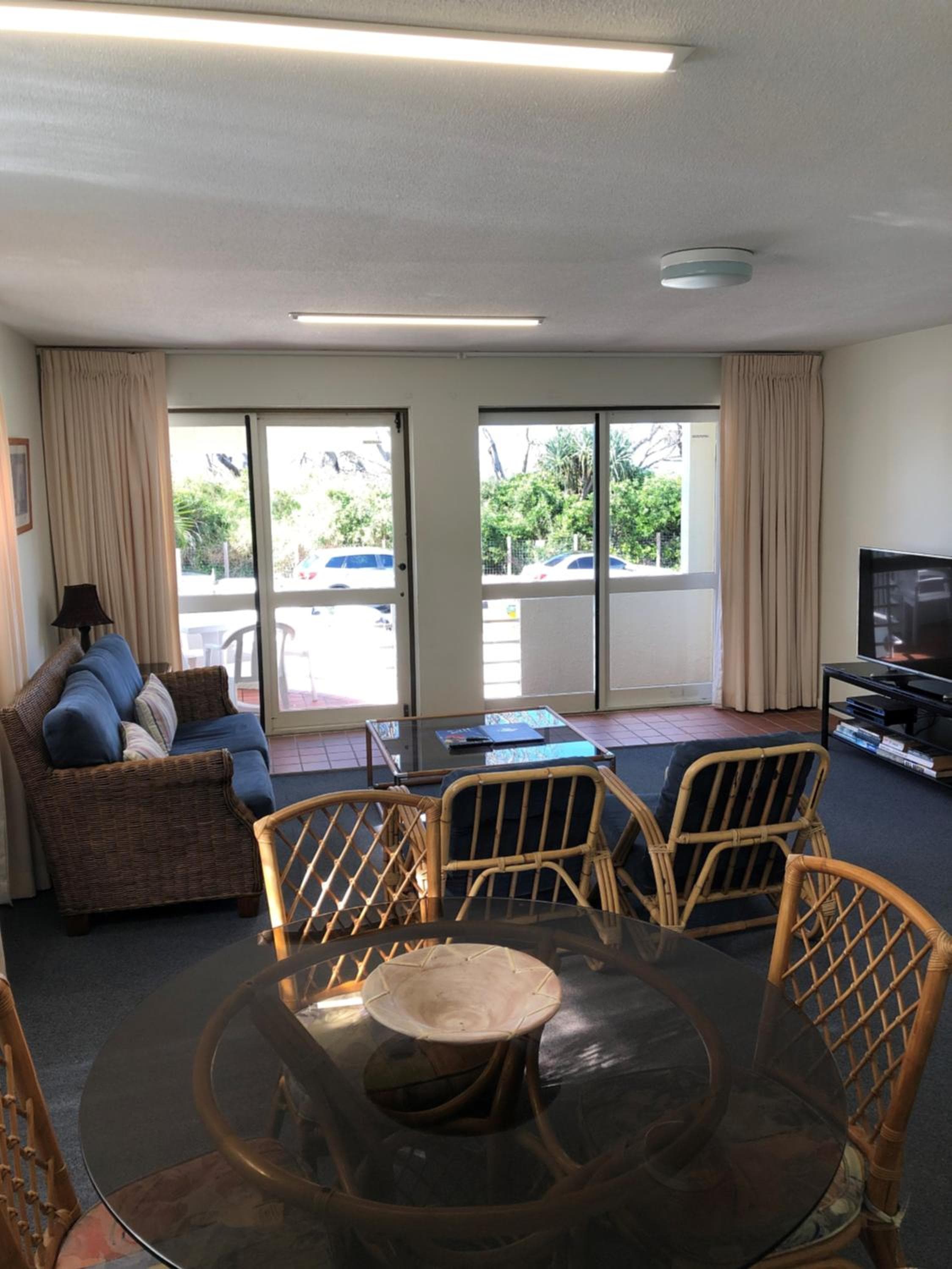 Camargue Beachfront Apartments, Maroochydore, photo 3