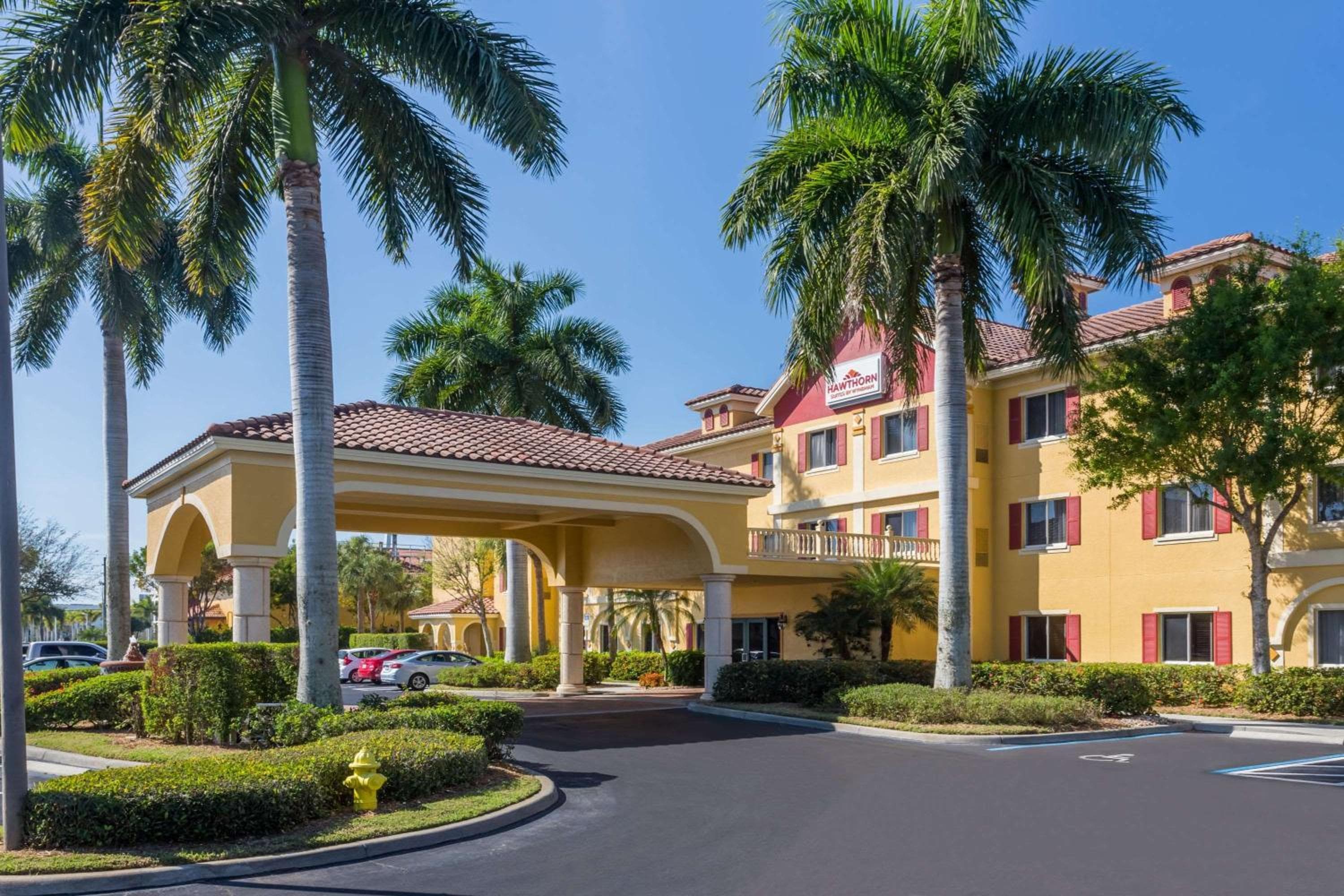 Hawthorn Extended Stay by Wyndham Naples, Naples