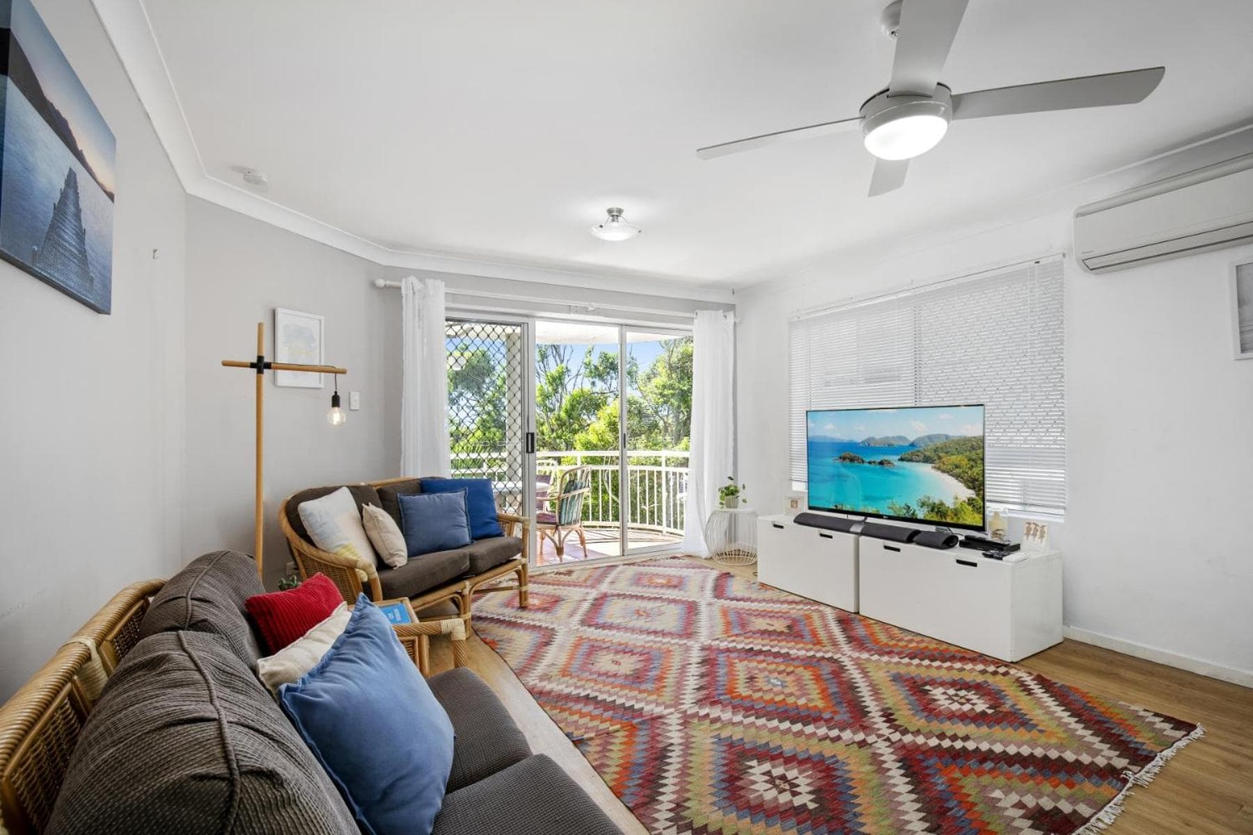 Hotel room at Kirra Palms Holiday Apartments