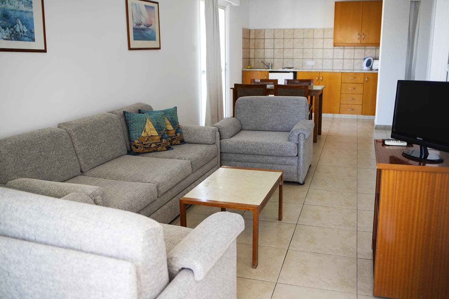 Sun Hall Beach Hotel Apartments, Larnaka, photo 4