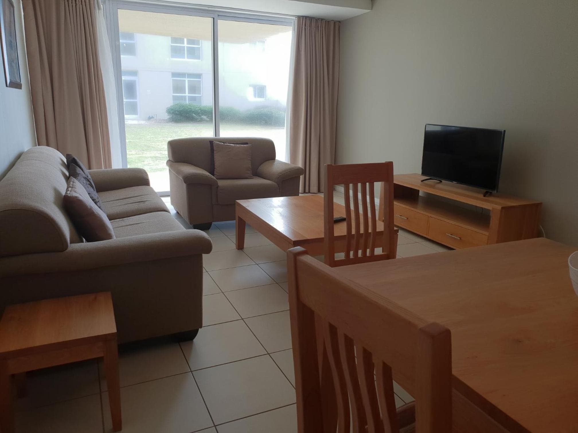 Lagoon Beach Hotel Apartments, Cape Town