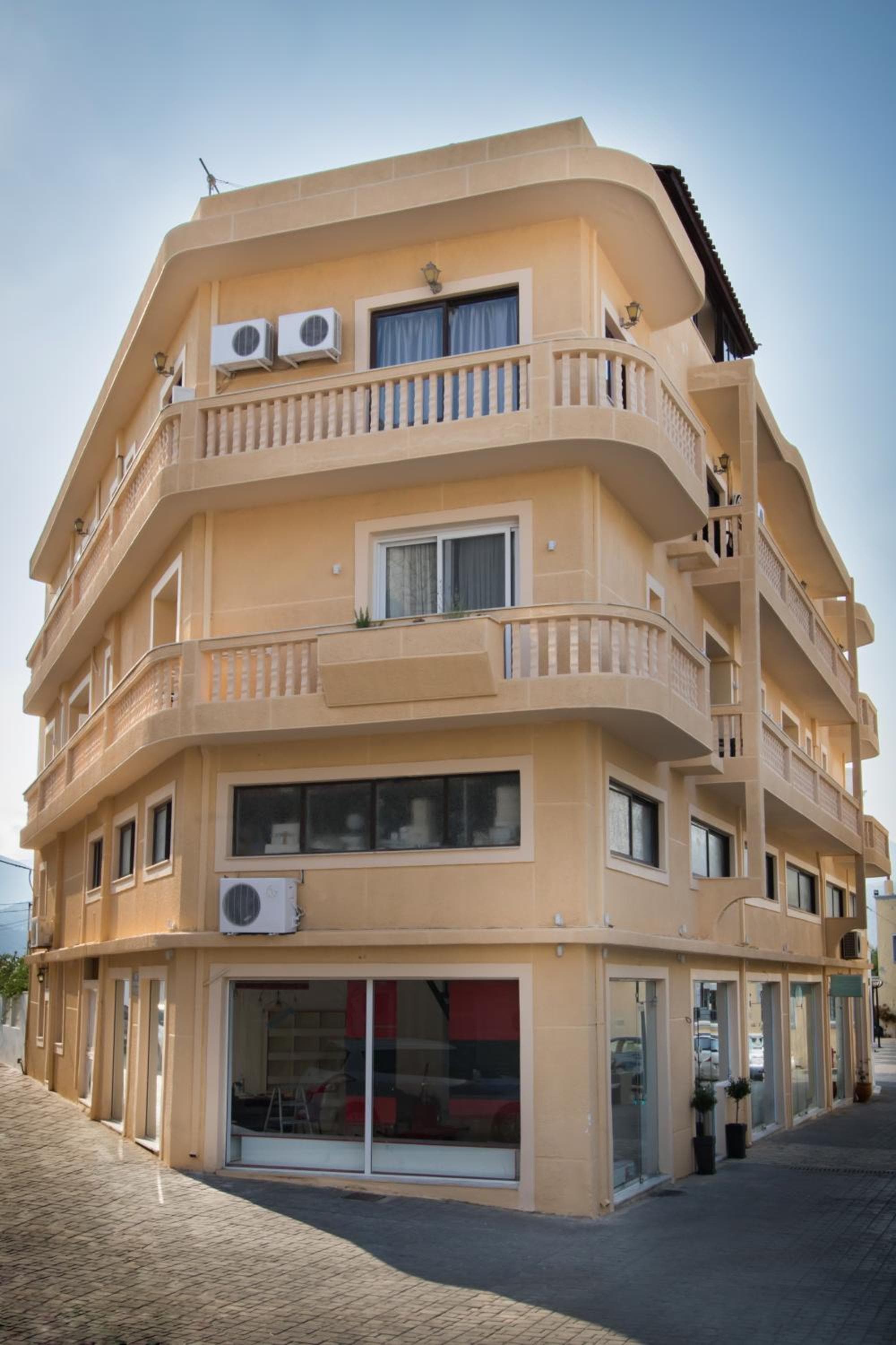 Porfyris Studios and Apartments, Karpathos Town