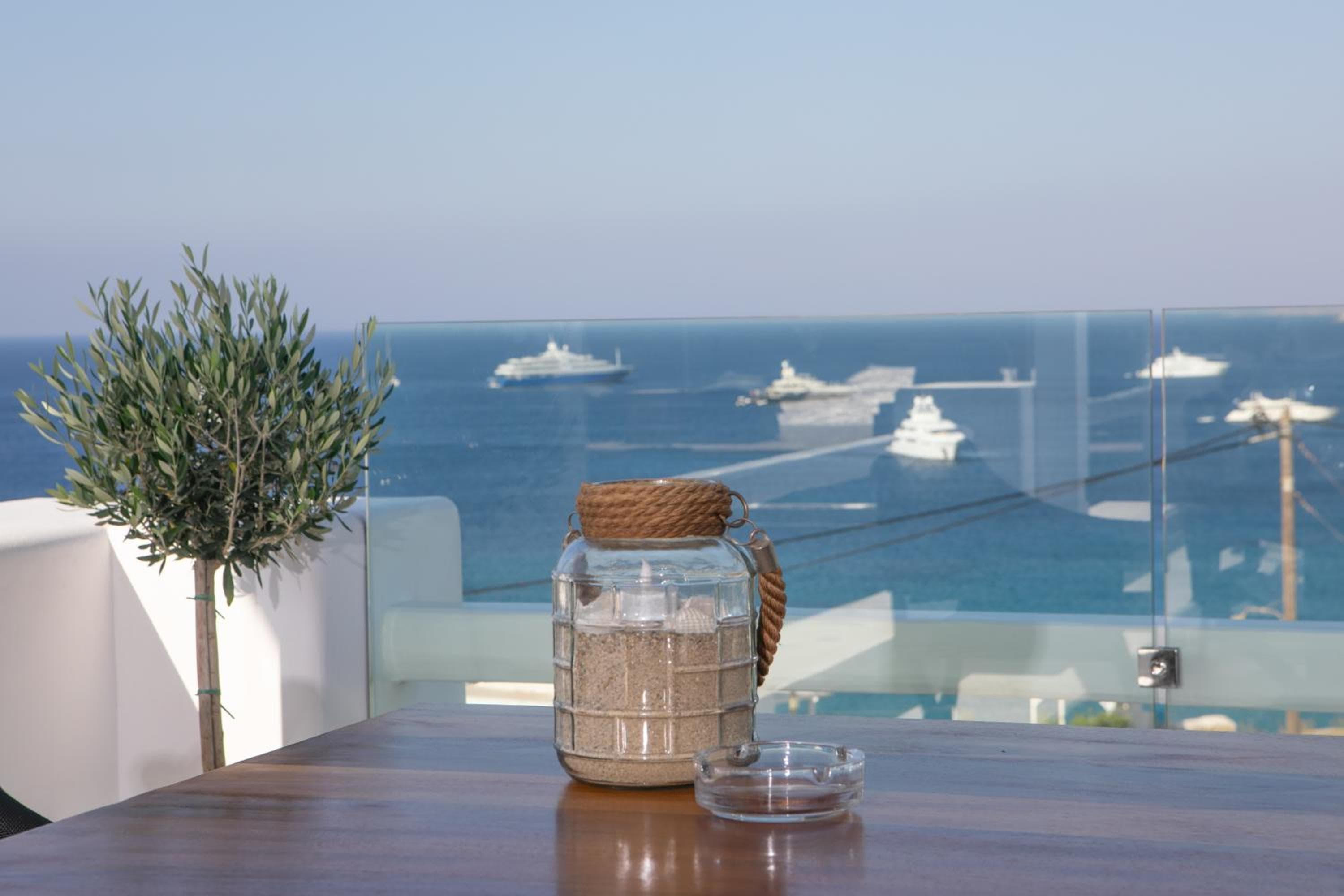Seethrough Mykonos Suites, Platis Yialos Mykonos, photo 5