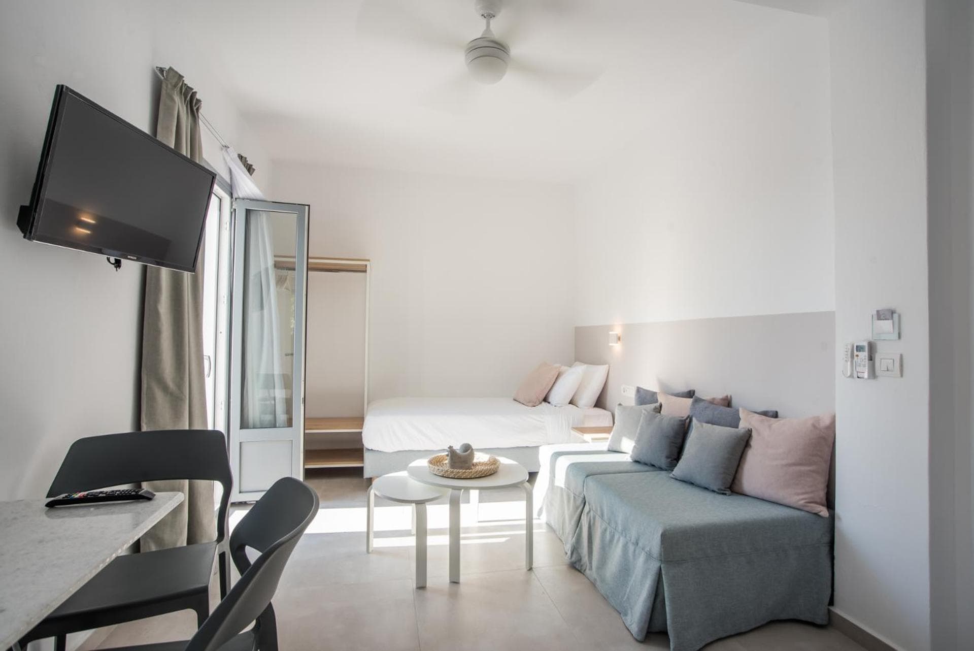 Nautilus Apartments-Suites, Parikia, photo 5