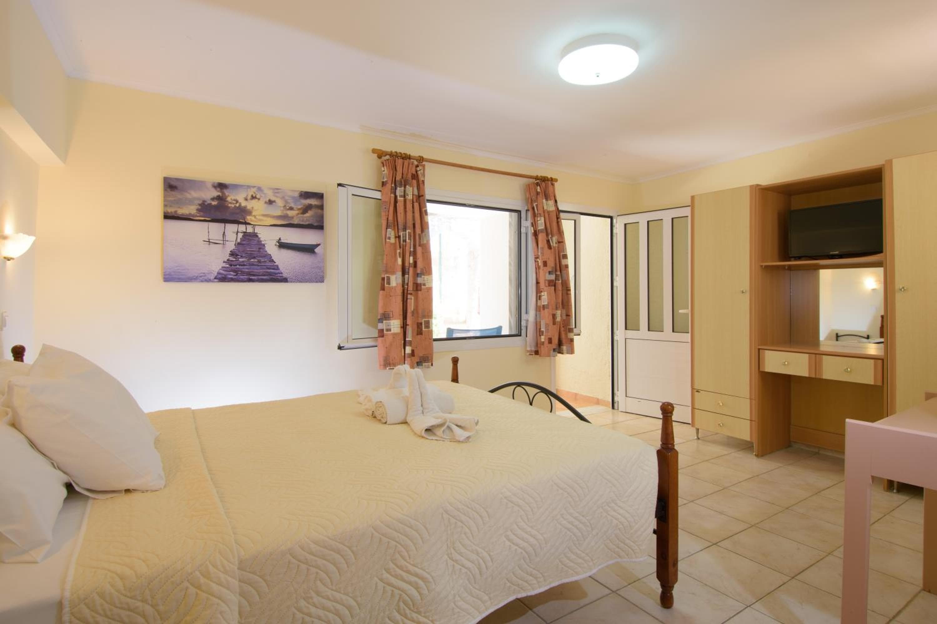 Ammoudara Beach Hotel Apartments, Agios Nikolaos, photo 2