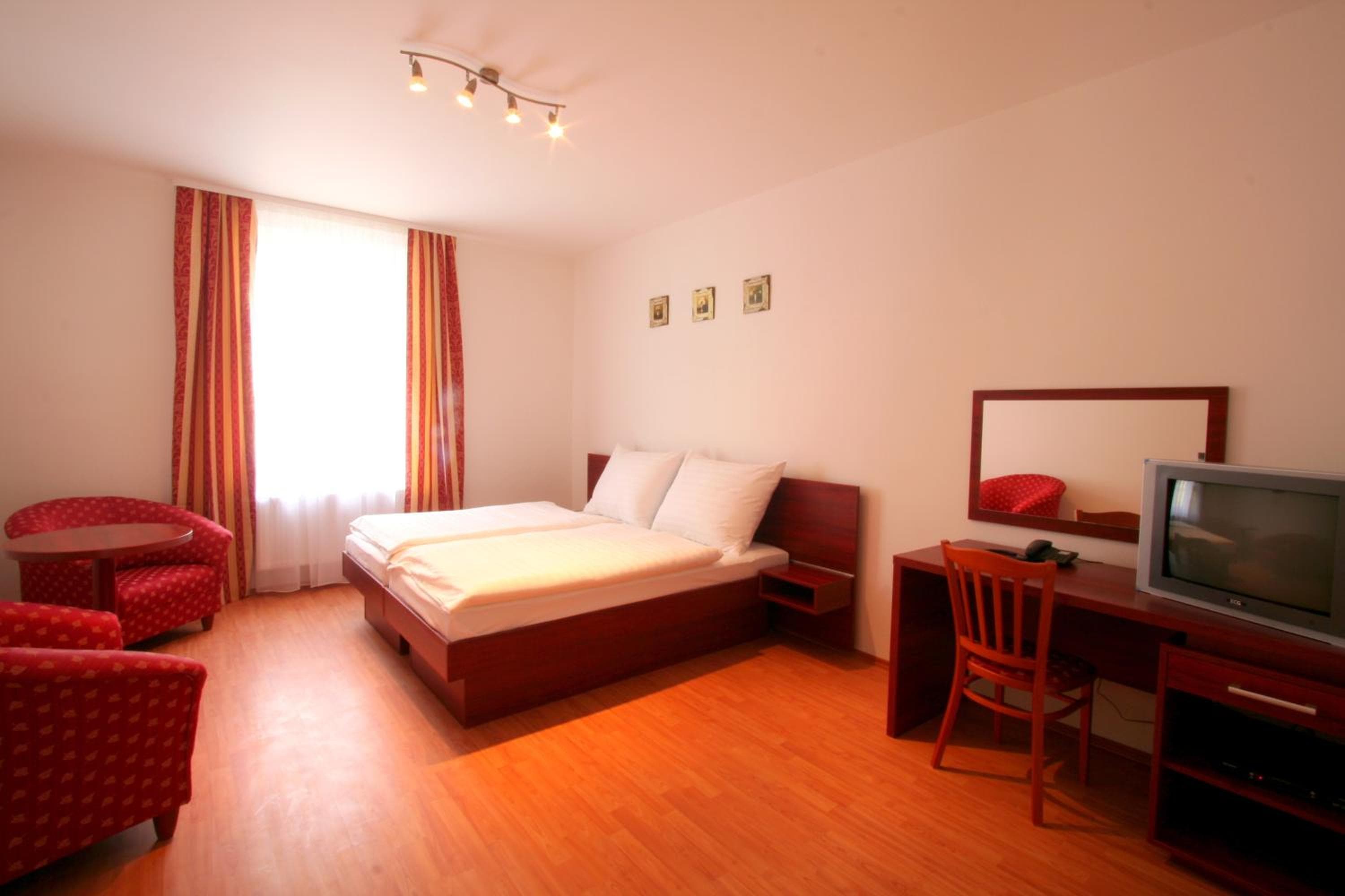 Apart Hotel Susa, Prague, photo 2