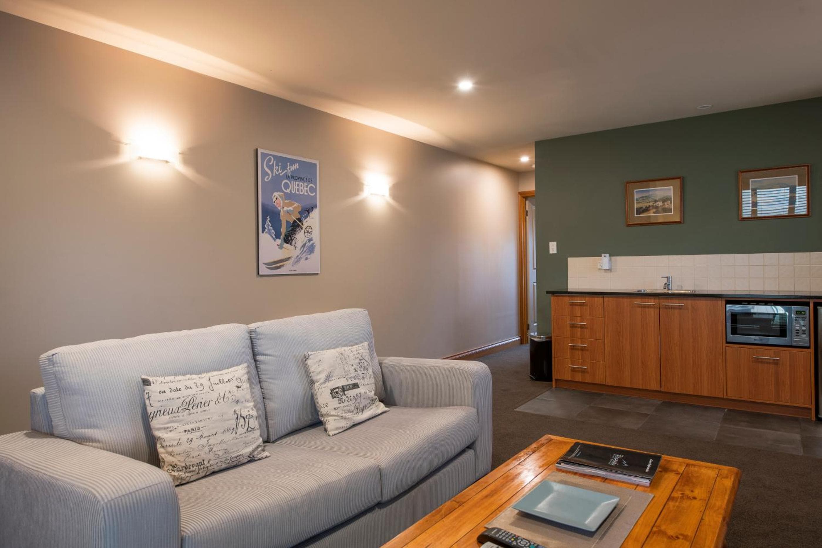 Wanaka Luxury Apartments, Wanaka, photo 2