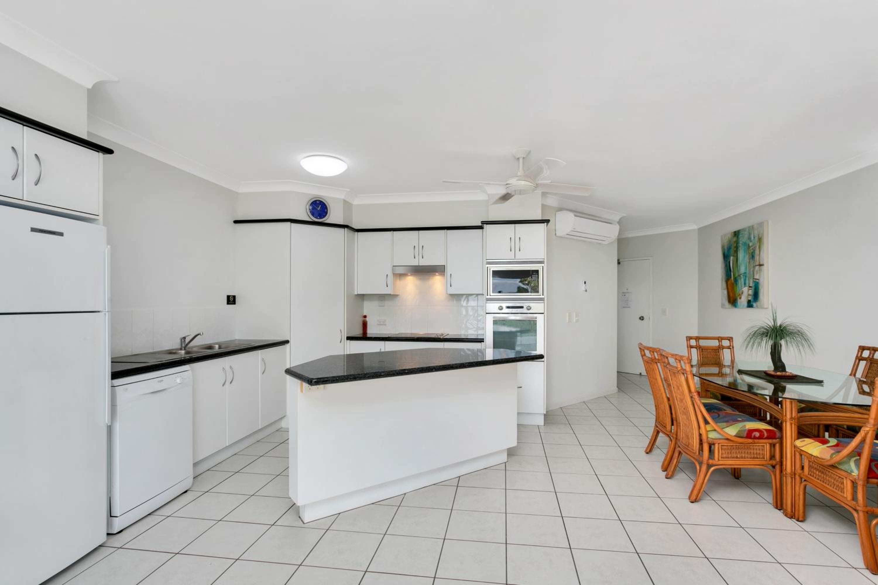 Beachfront Apartments on Trinity Beach, Trinity Beach, photo 5