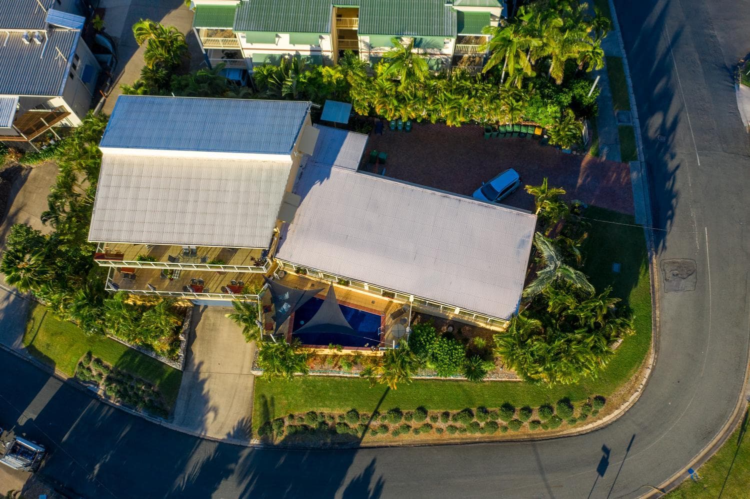 Sunlit Waters Studio Apartments, Airlie Beach