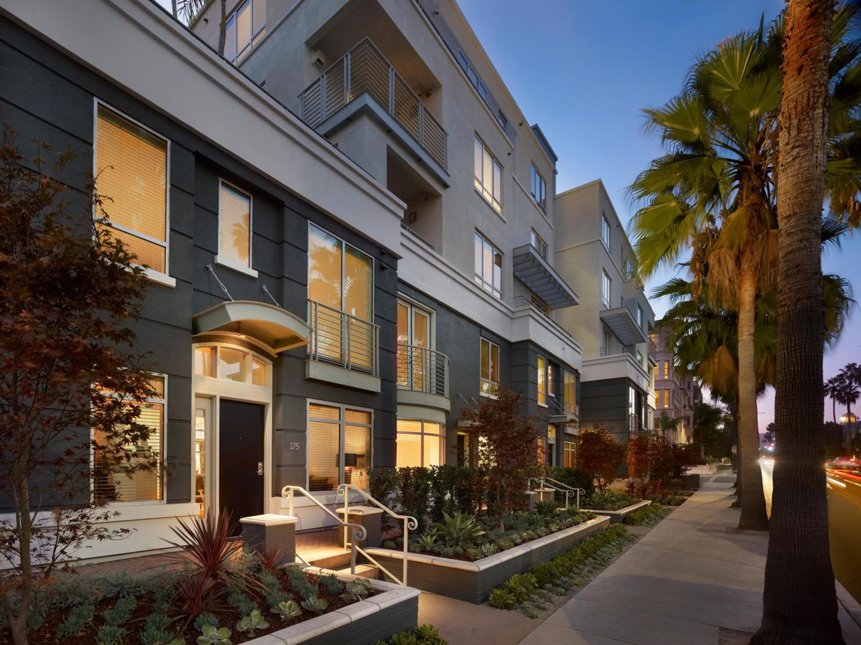 AKA Beverly Hills, Los Angeles