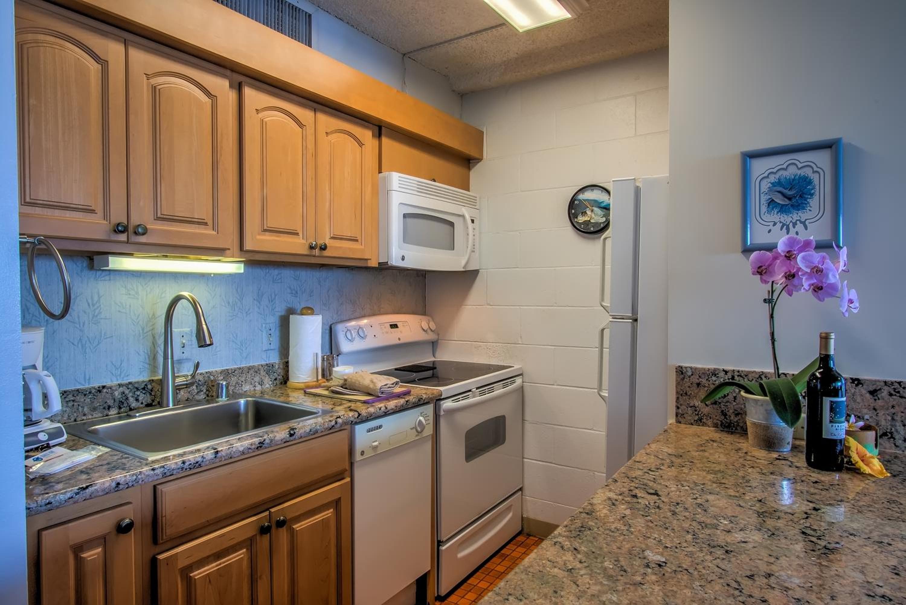 Maui Kai Condos - No Resort Fees, Lahaina, photo 5
