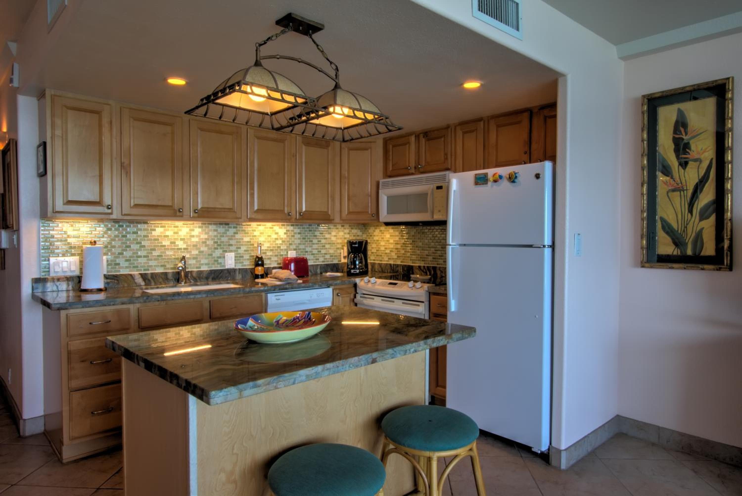 Maui Kai Condos - No Resort Fees, Lahaina, photo 3